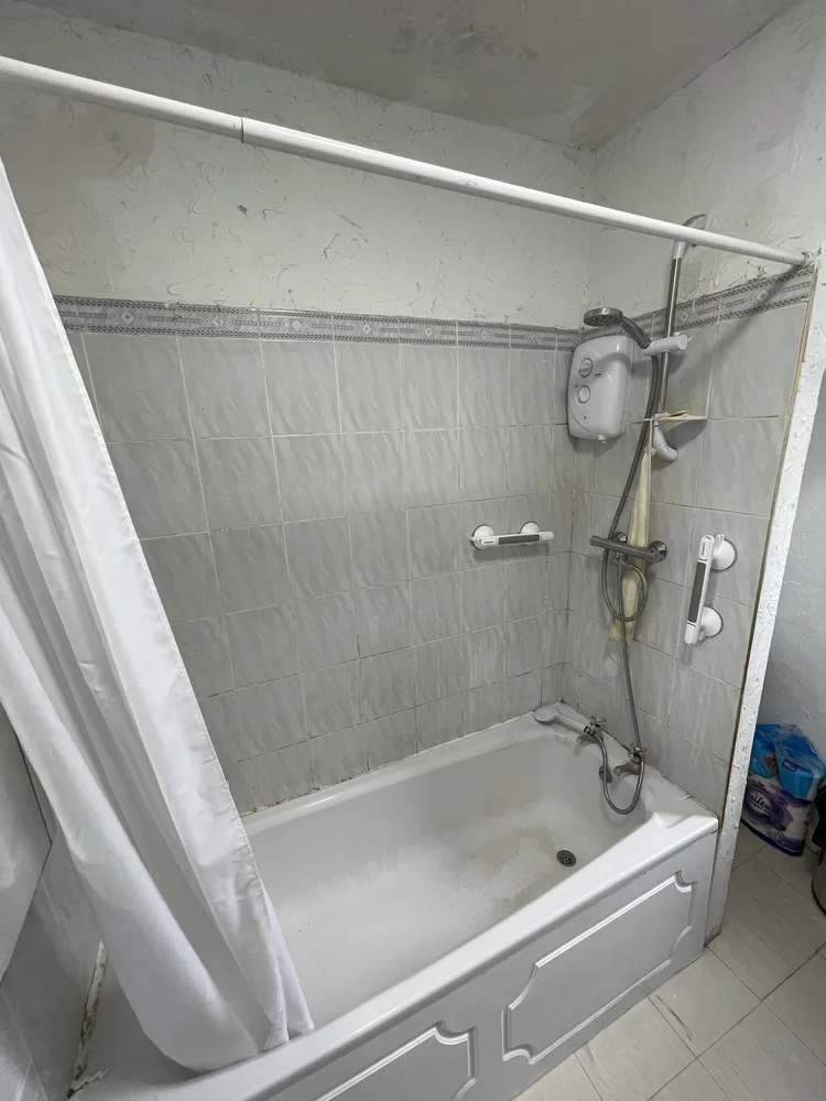 Before renovation, bath-to-shower project 30