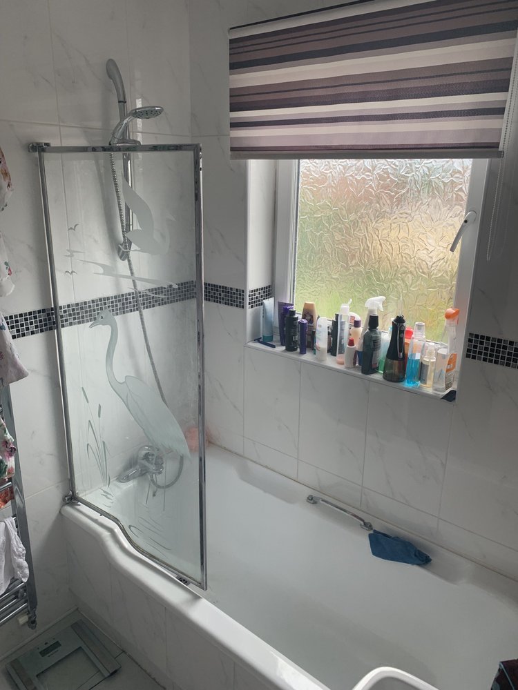 Before renovation, bath-to-shower project 118