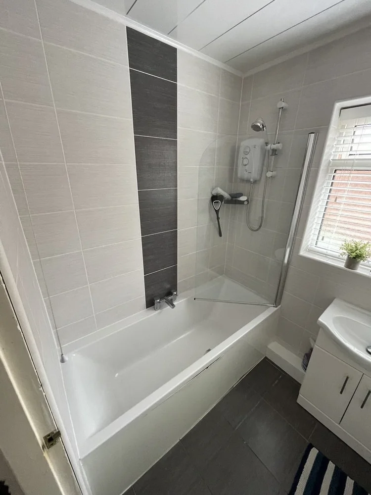 Before renovation, bath-to-shower project 64