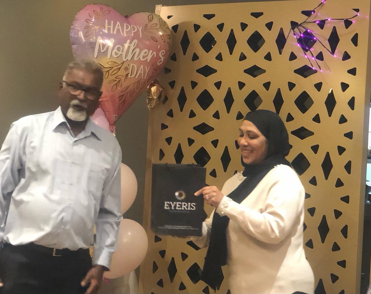 Congratulations to Dr Samad, the happy winner of Eyeris Optometrist&rsquo;s proudly sponsored Henri Wills Sunglasses presented by Club Viti Canberra&rsquo;s President at the amazing Mother&rsquo;s Day Dinner yesterday! 
Thanks CVC for hosting a lovel