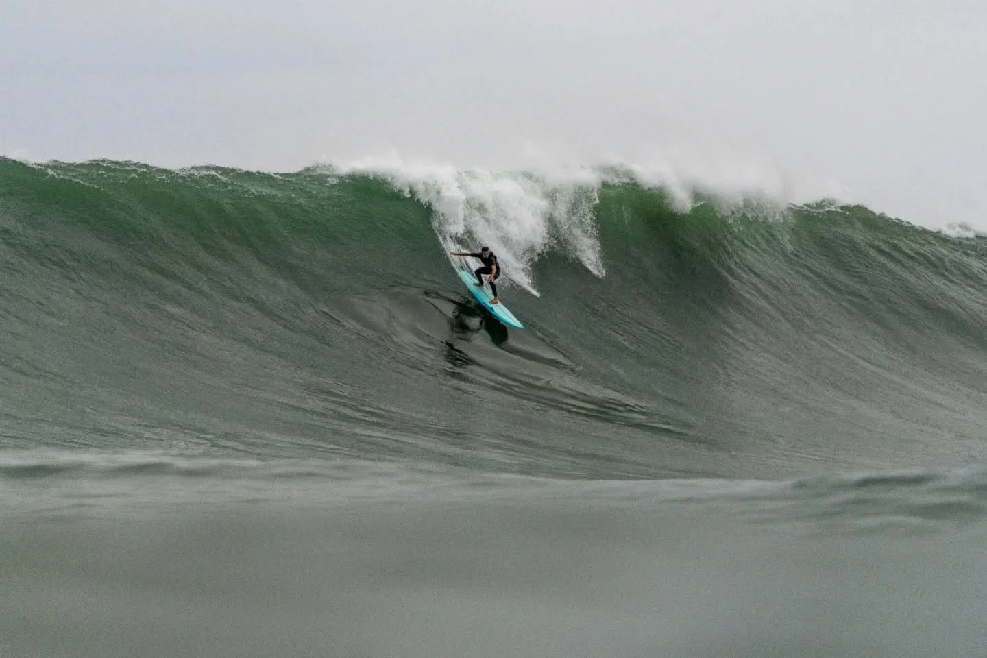 I've been tracking Erin storm on the charts since it was only a gentle atmospheric depression off the coast of Africa a few weeks ago. I couldn't have imagined it would produce that crazy swell we had earlier this week on the Basque coast !

It felt 