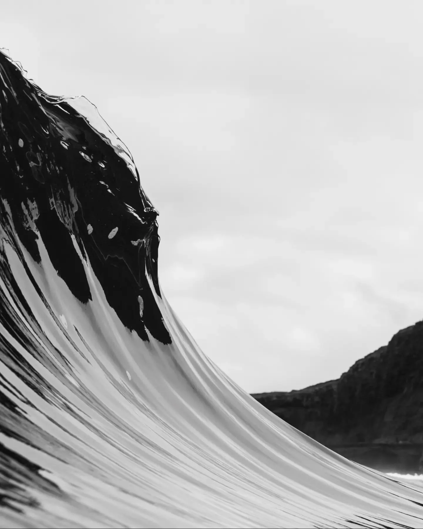 Wave details captured along the west coast. 

Always amazed by the energy and beauty of the ocean can deliver, a true privilege to be able to sit on the front row.

Tell me which one is you favorite ✌️

#sonyalpha #surfphotography #ireland