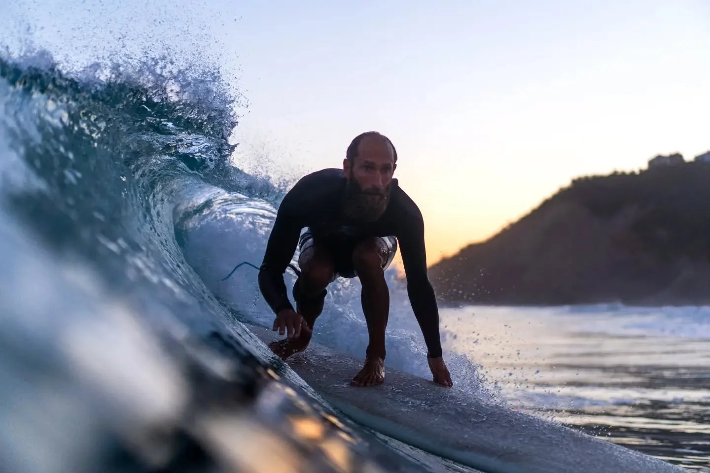 Dawn patrol with @jeromejunqua looking for waves before the crowd.

Love this feeling when I enter the water before the first lights, it's always special. This morning we were by ourselves with fun waves, maybe the best way to start the day.

Let me 