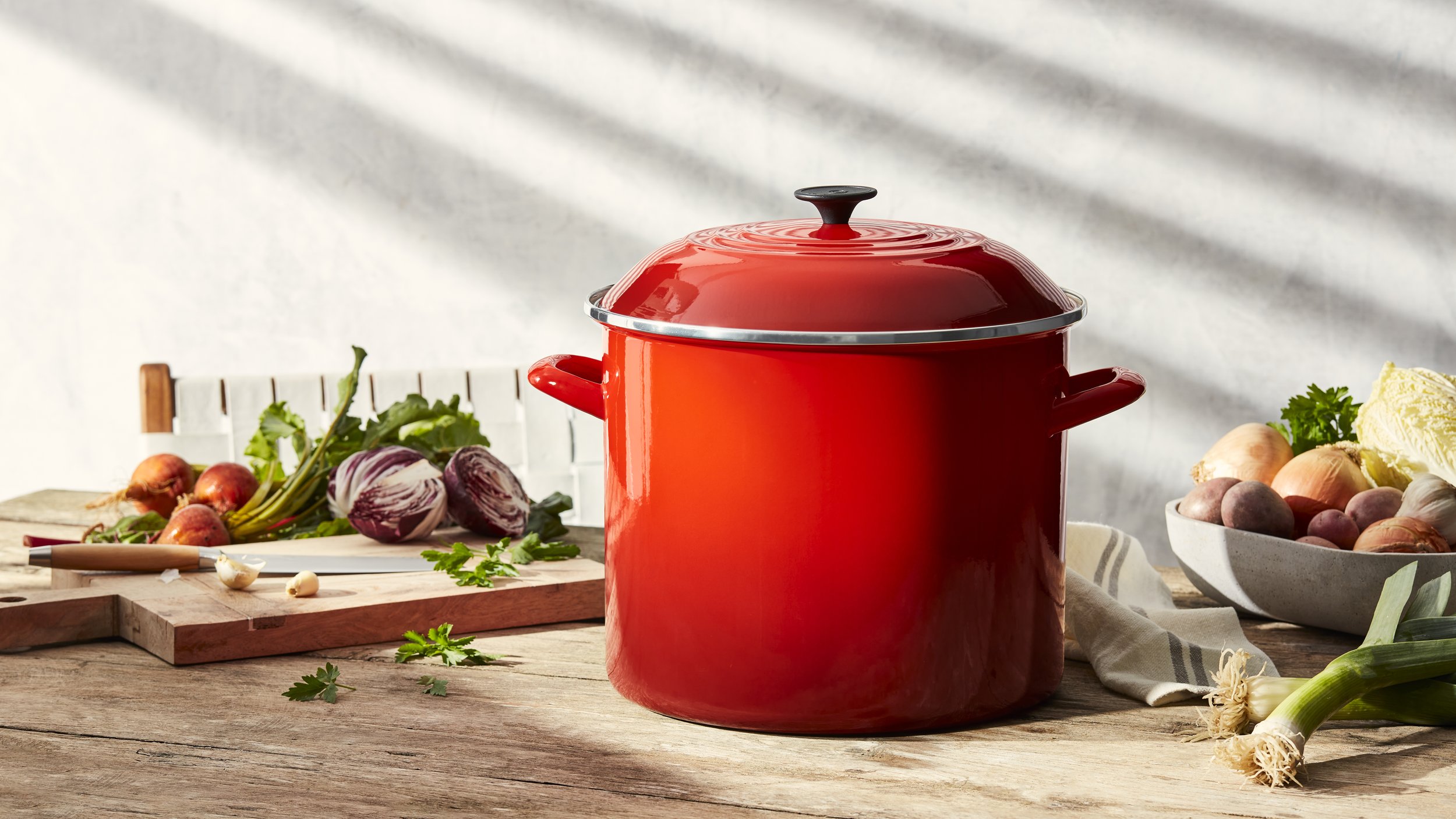 220511_LeCreuset_20QtStockpot-RET.jpg