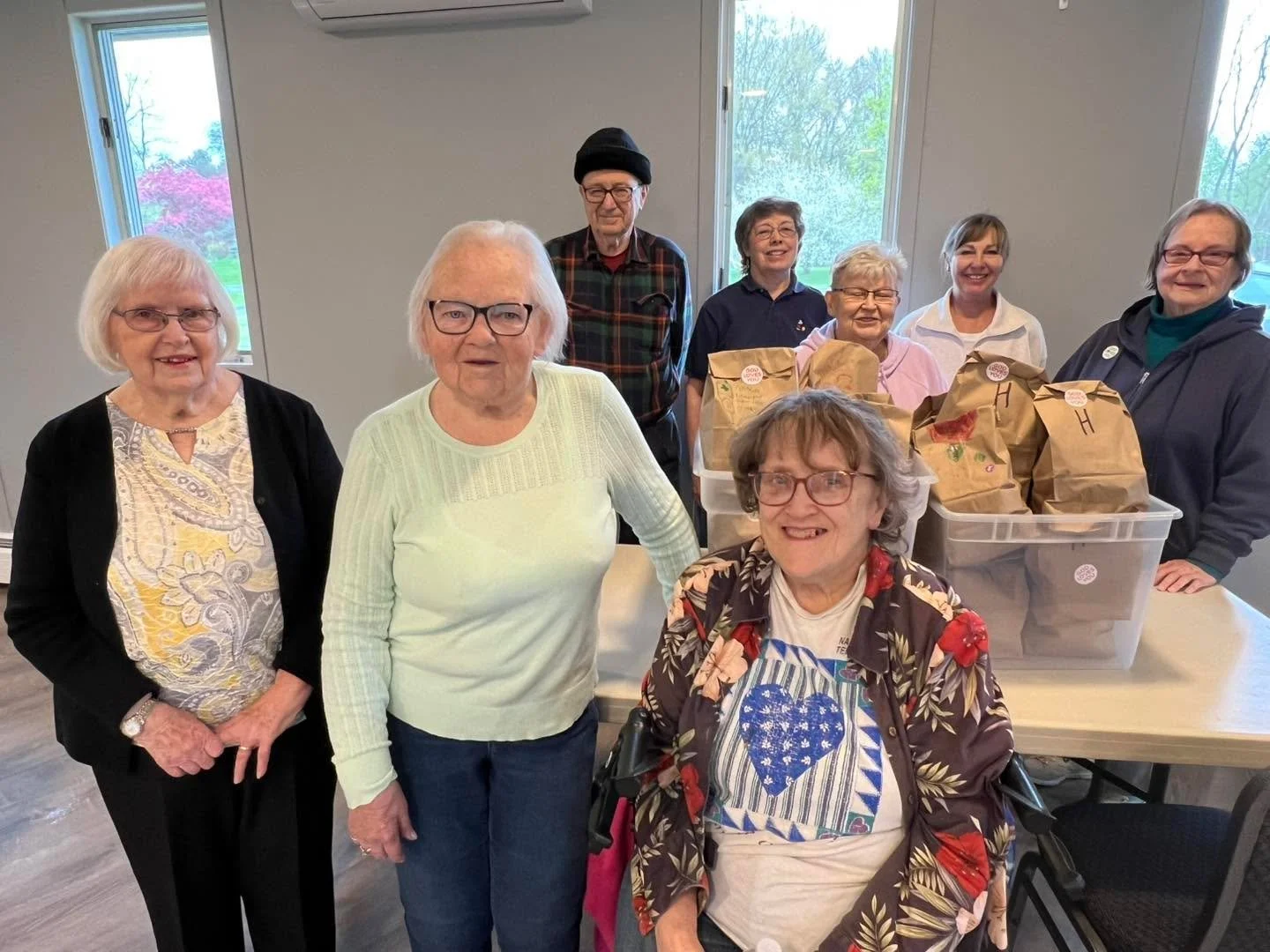 Blessed to be a blessing today! Prepared 40 bagged lunches for our friends on Lyell Ave.  Thank you Lord for stopping the rain and for dedicated partners in service! 

#AngelsOfMercy
#missjuliesschoolofbeauty 
#cameroncommunityministries