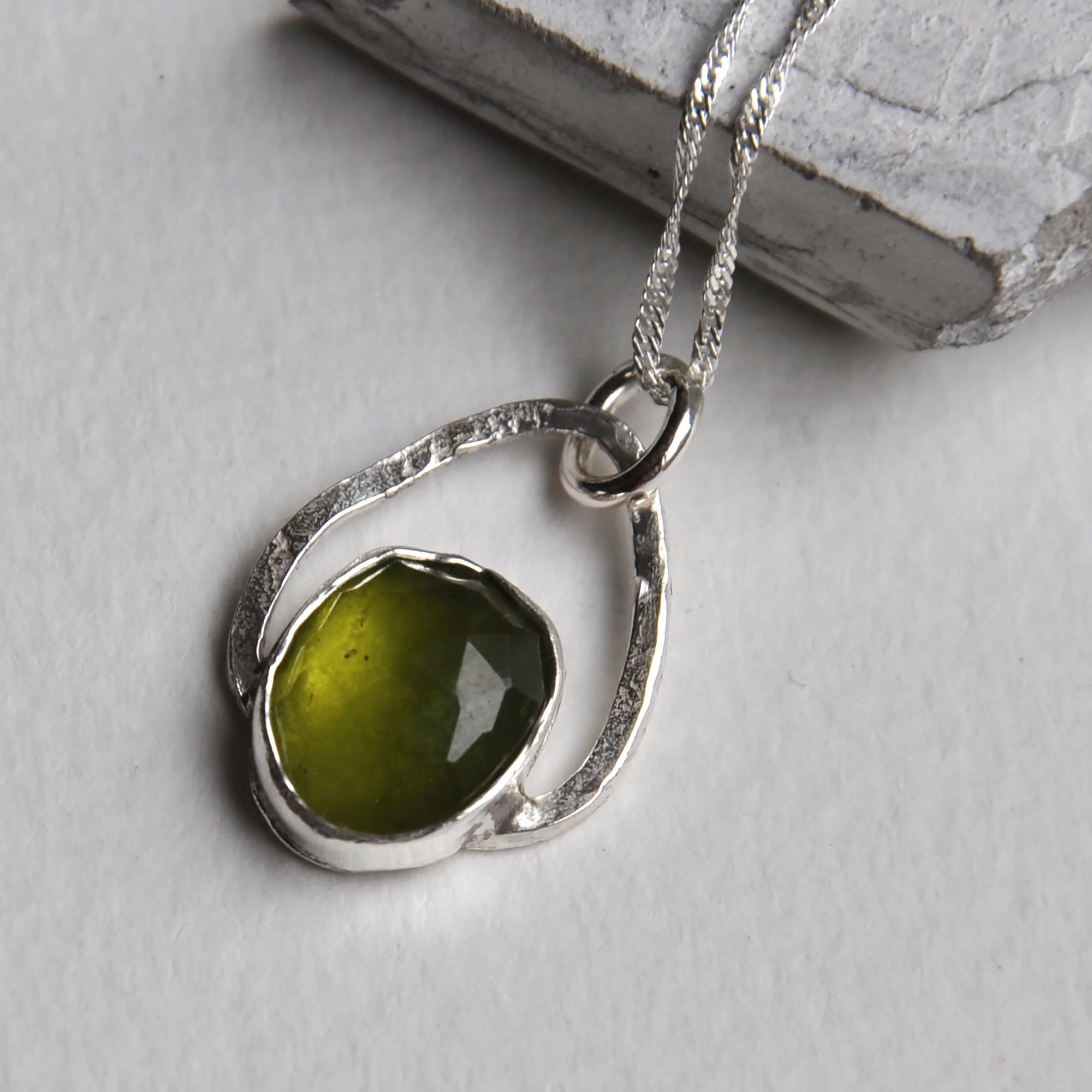 ZESTYNECKLACE5.jpg