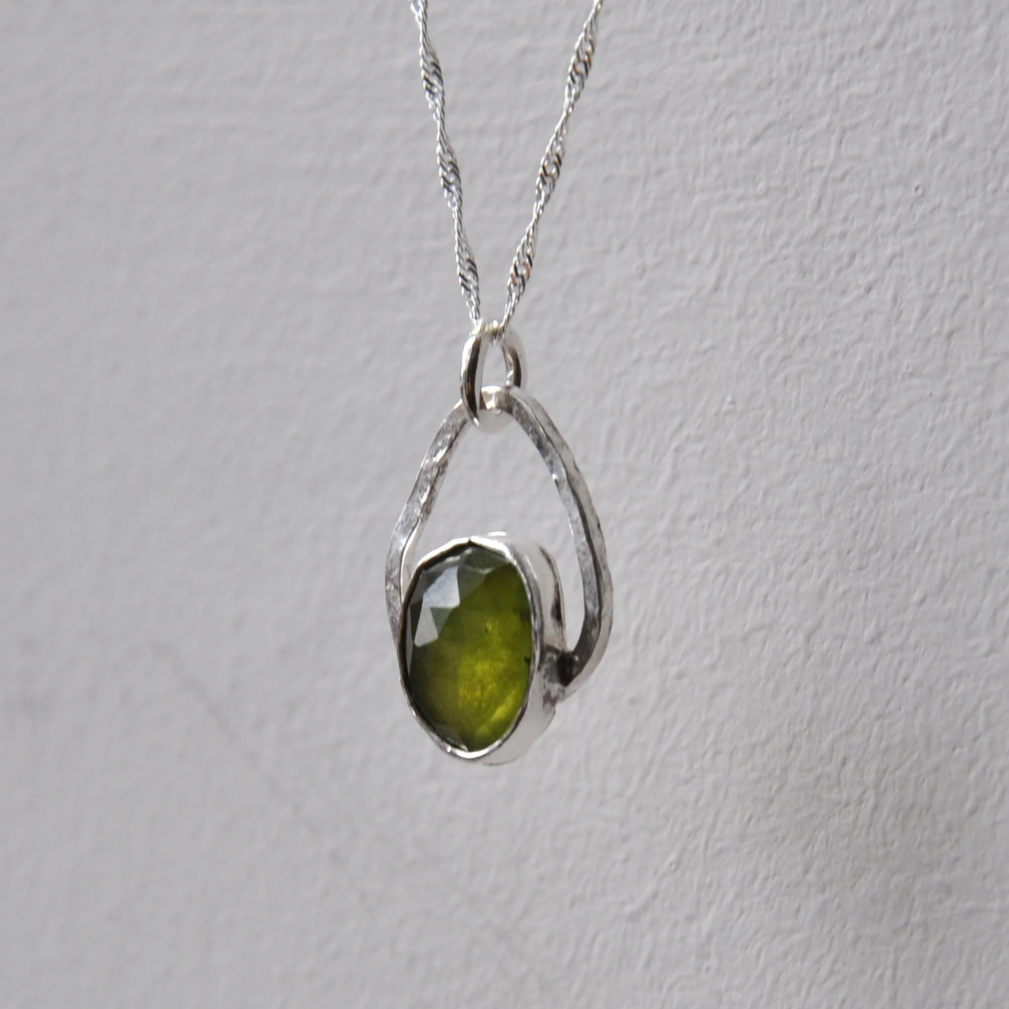 ZESTYNECKLACE1.jpg