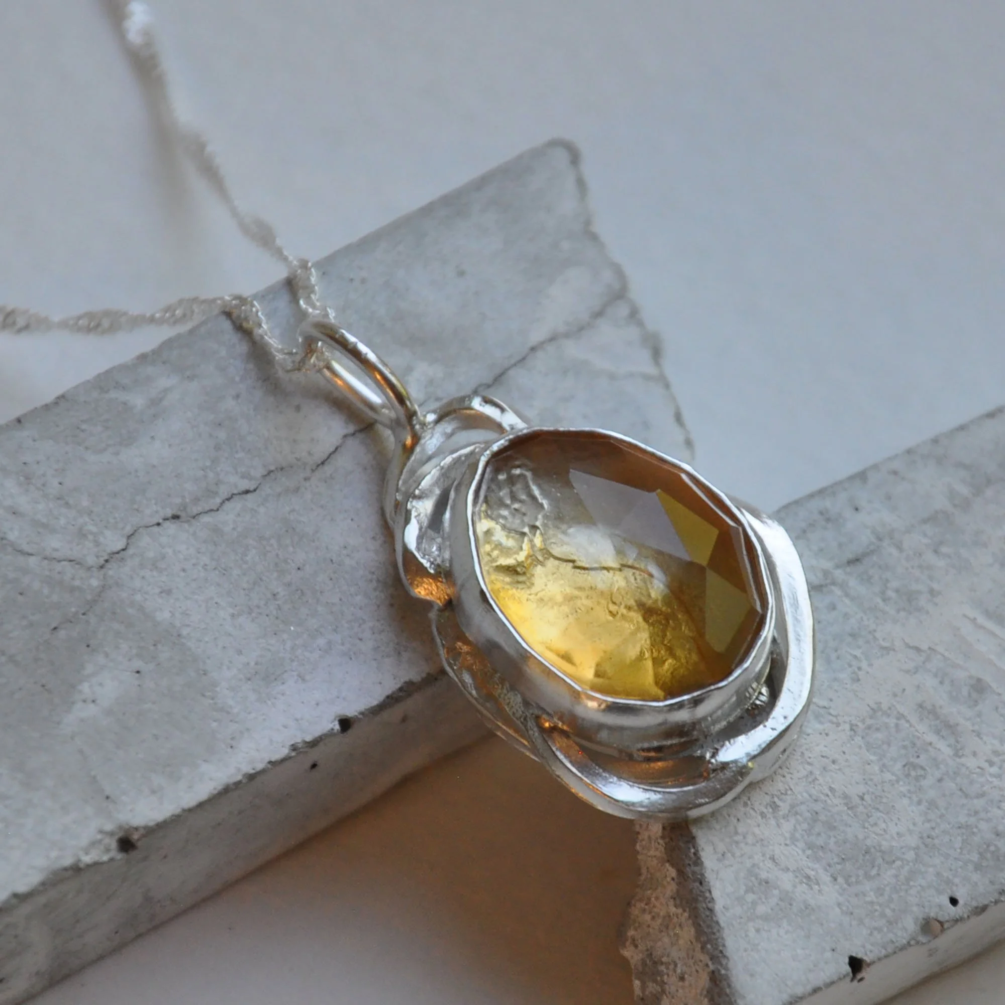 sunshinenecklace3.jpg