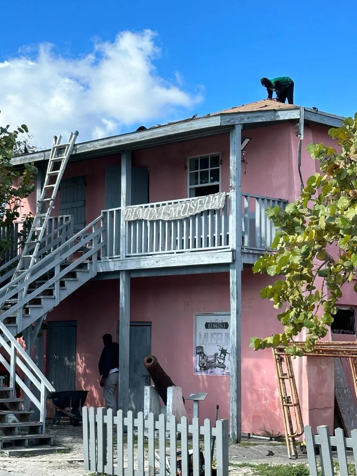 JAN29MUSEUM ROOF.JPG