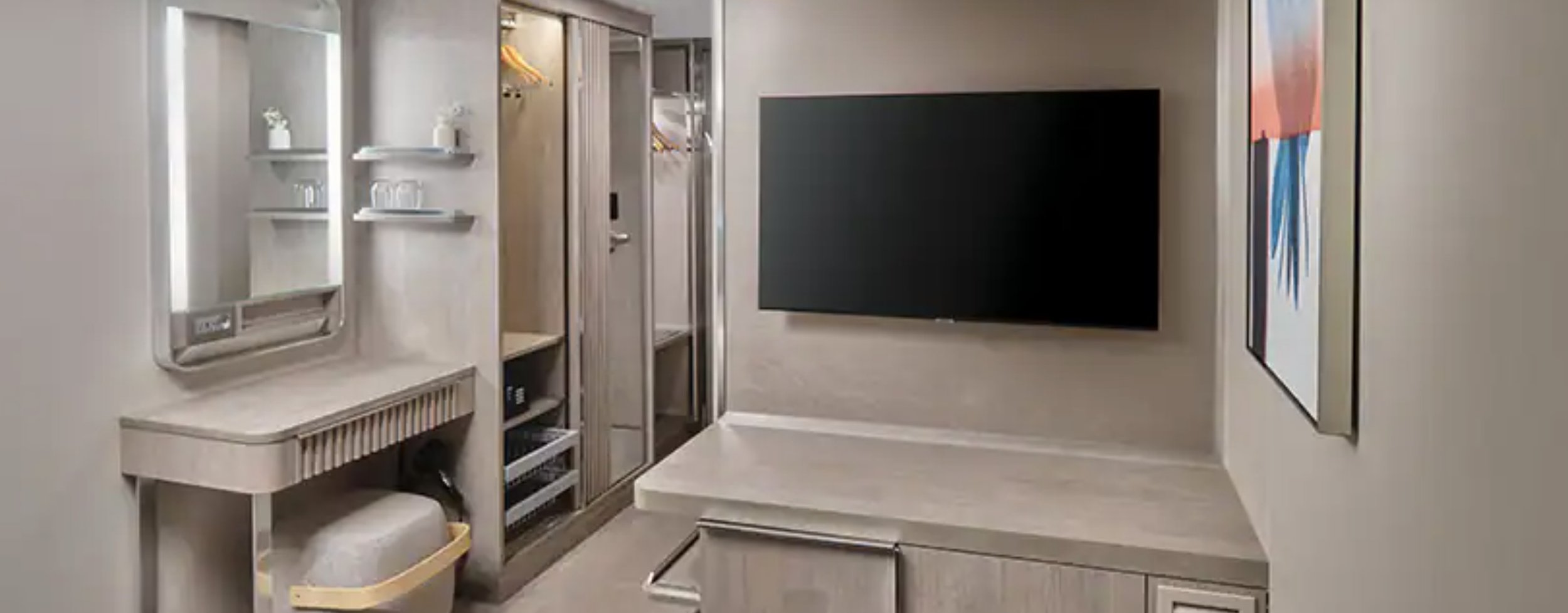 INSIDE BATHROOM.jpg