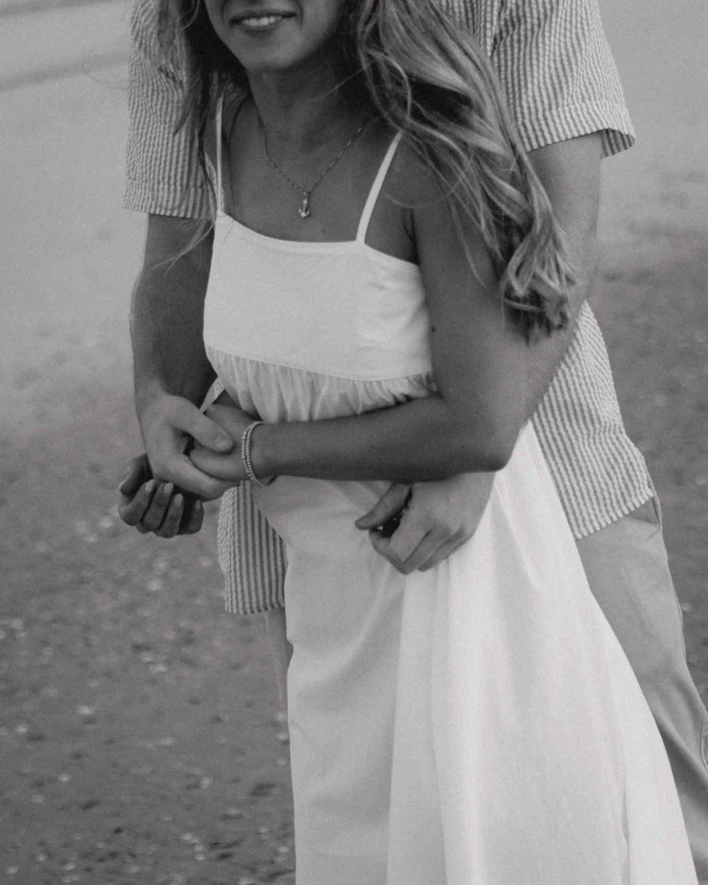 things that never get old&hellip; 
- beach sessions (I will never not drop my jaw at a beach sunset)
- capturing love through my lens 

Since moving to Wilmington 5 years ago now, beach sessions have become my bread and butter. And although they can 