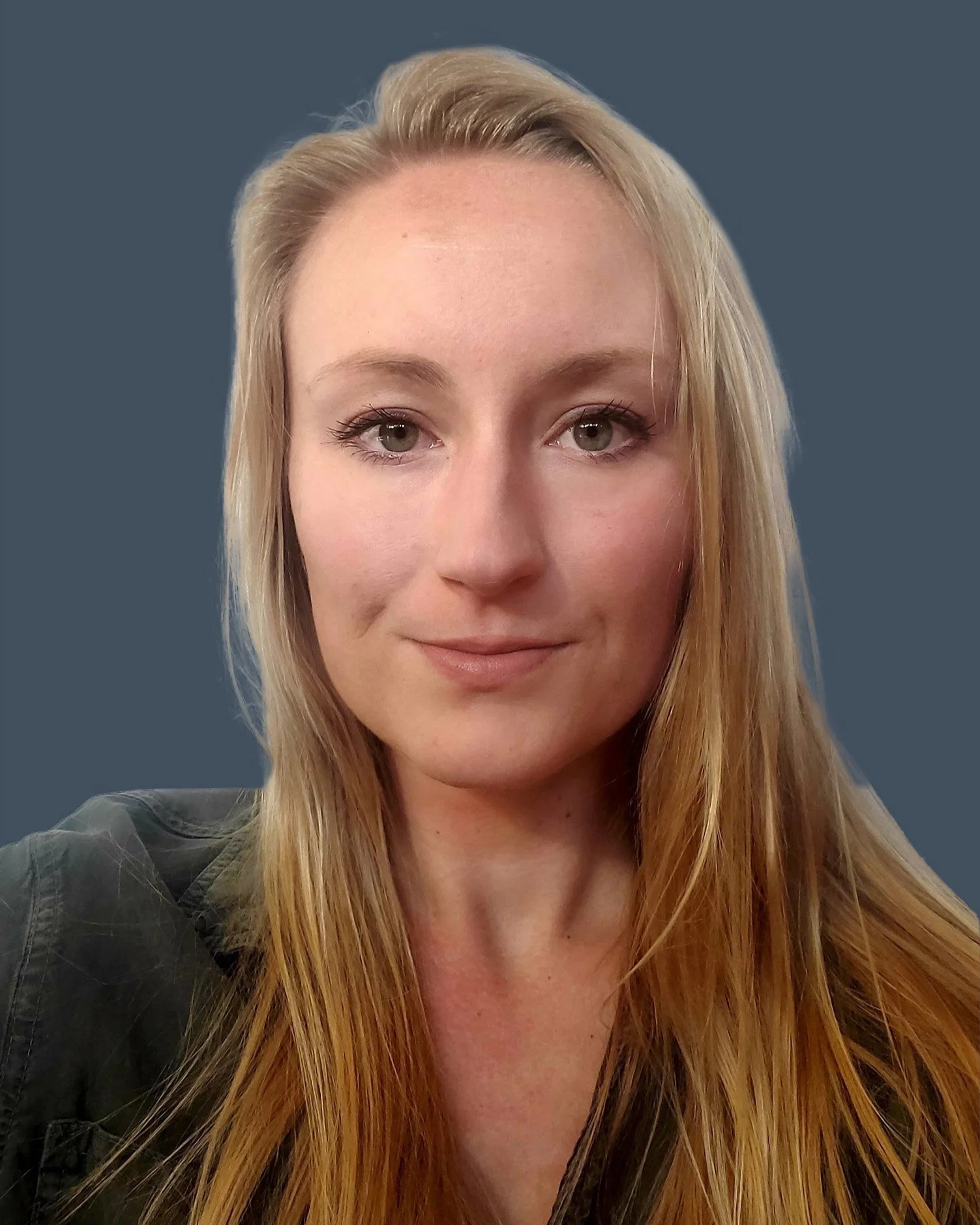 alex webheadshot.jpg