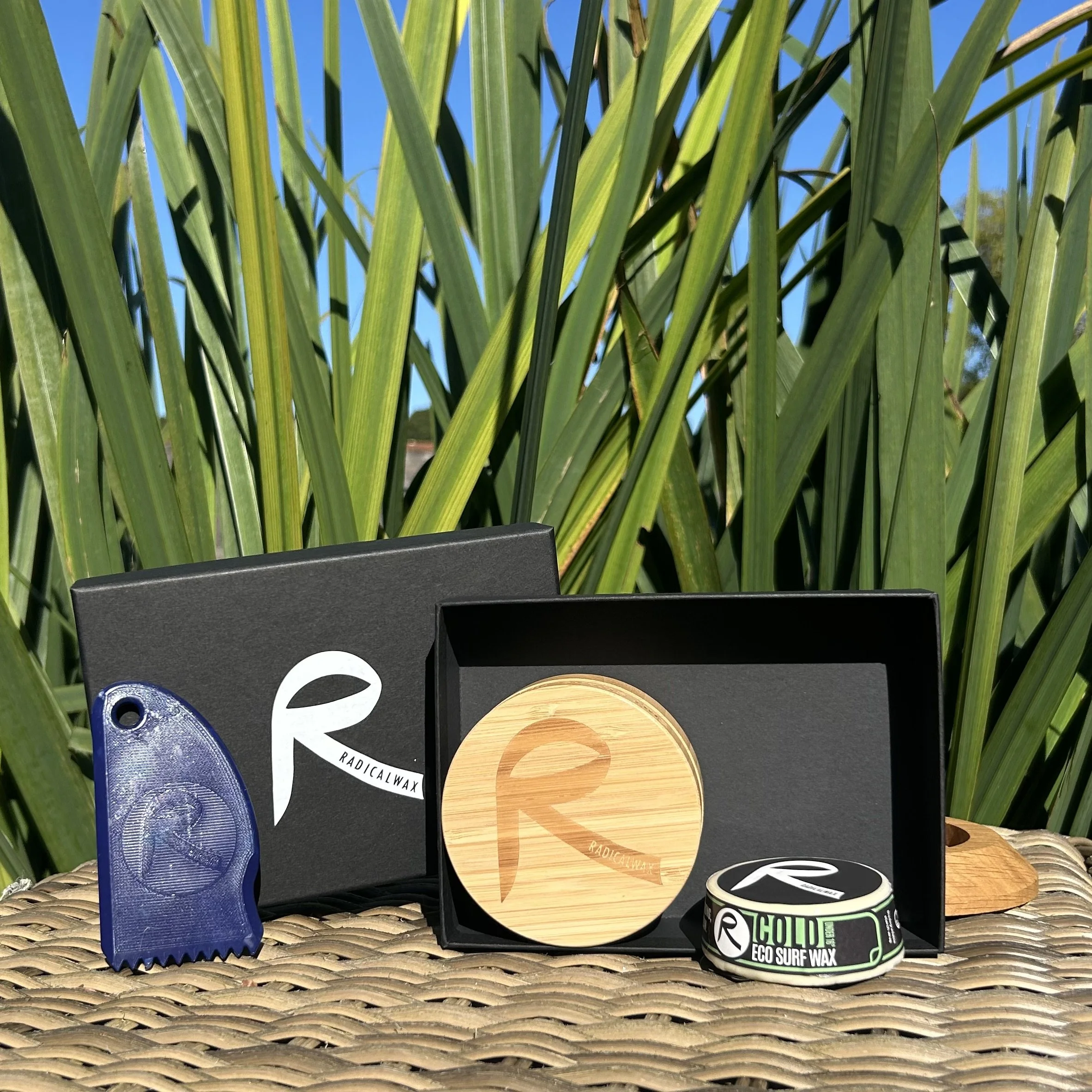 Gift Set - Wax, Bamboo Tin, Wax Comb 3.jpeg