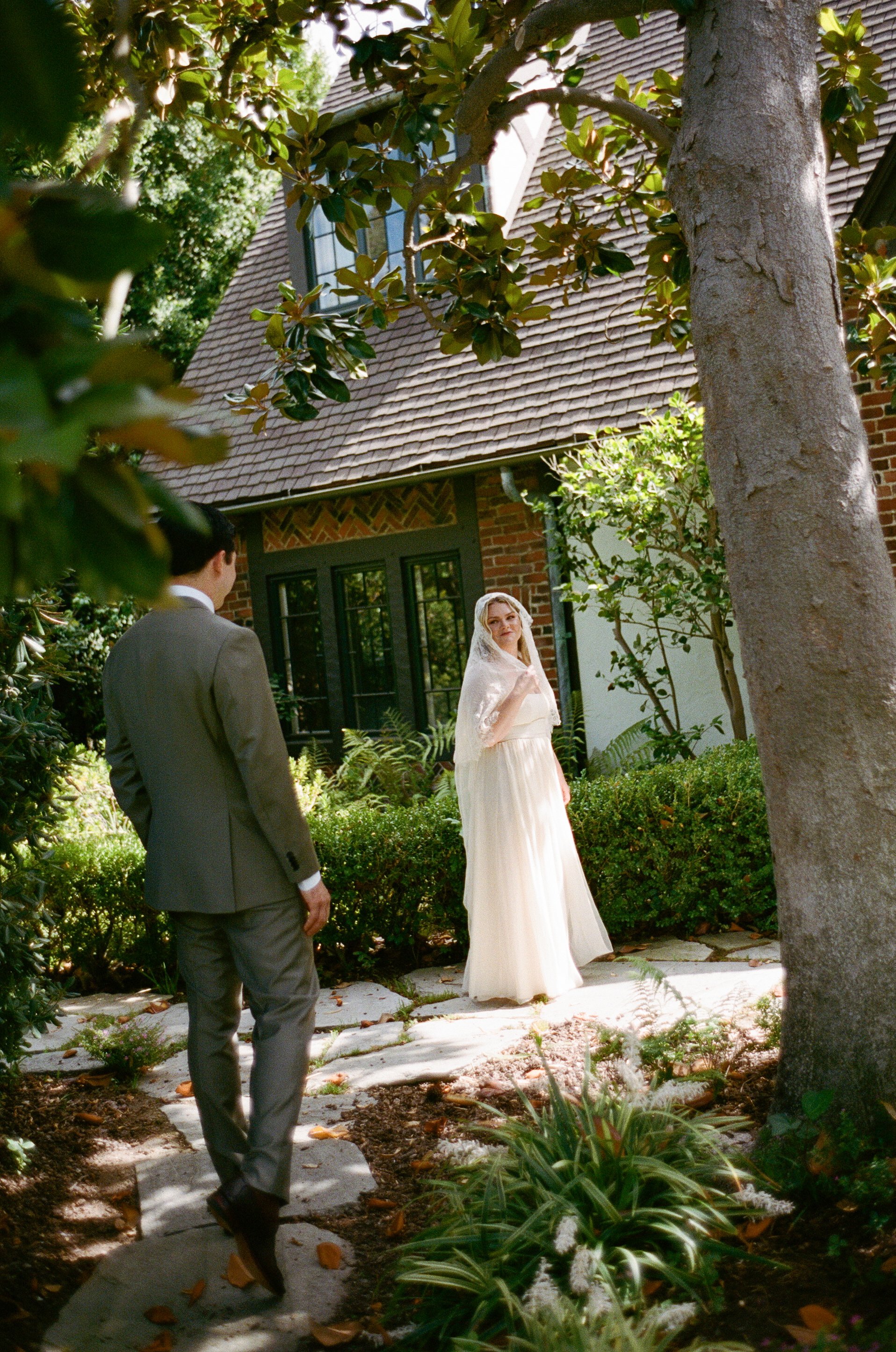 AnyaKayPhoto_Sarah&Hugo_film-33.jpg