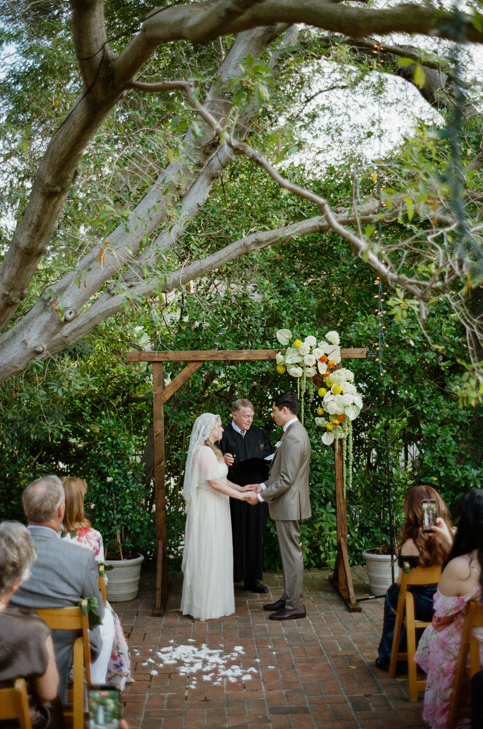 AnyaKayPhoto_Sarah&Hugo_film-59.jpg