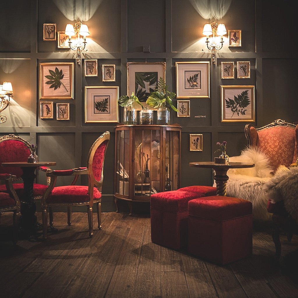 the-apothecary-bar-experiential-design