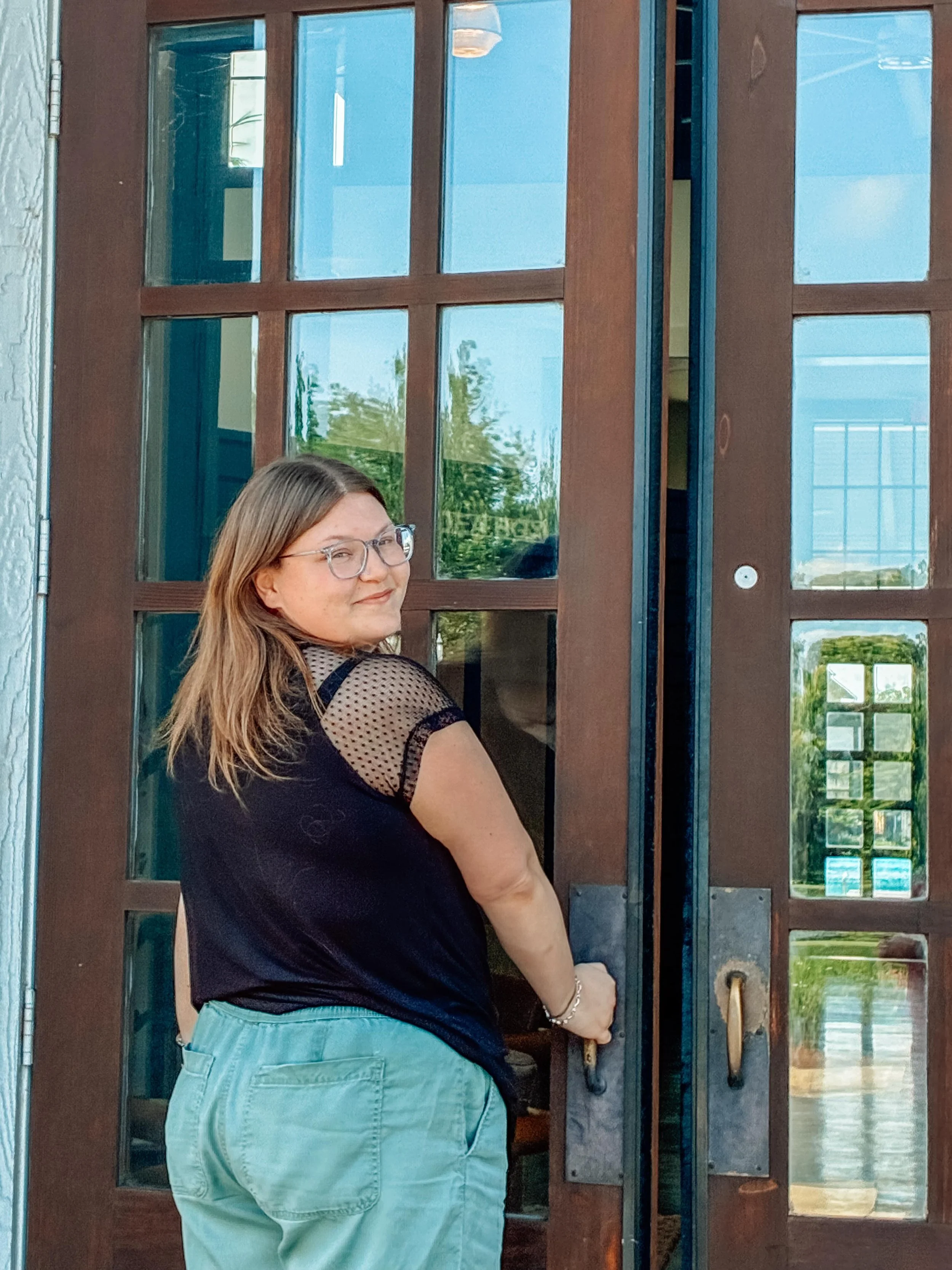Spots are filling fast! 🚨
If you&rsquo;ve started an application, now&rsquo;s the time to finish it &mdash; availability is going quickly! Don&rsquo;t miss your chance to secure your spot at Arlington Cottages &amp; Townhomes. 🏡✨ Apply today before