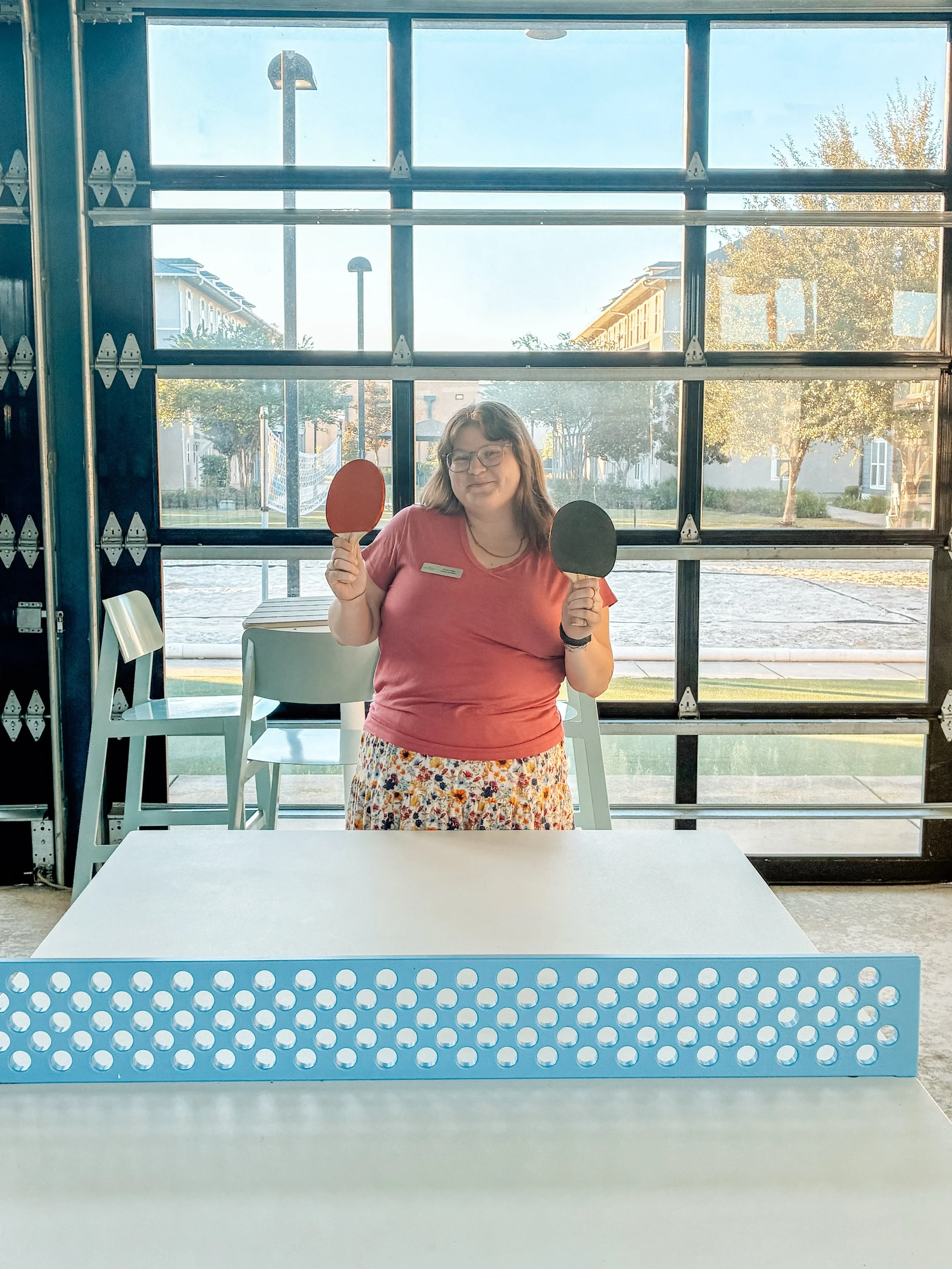 🏓 Looking for a little friendly competition? Make sure to stop by our Pool House and check out our ping pong table when you visit! 🎉
Tour The Arlington, explore our amazing amenities, and see why so many residents love calling us home.&nbsp;
#TheAr