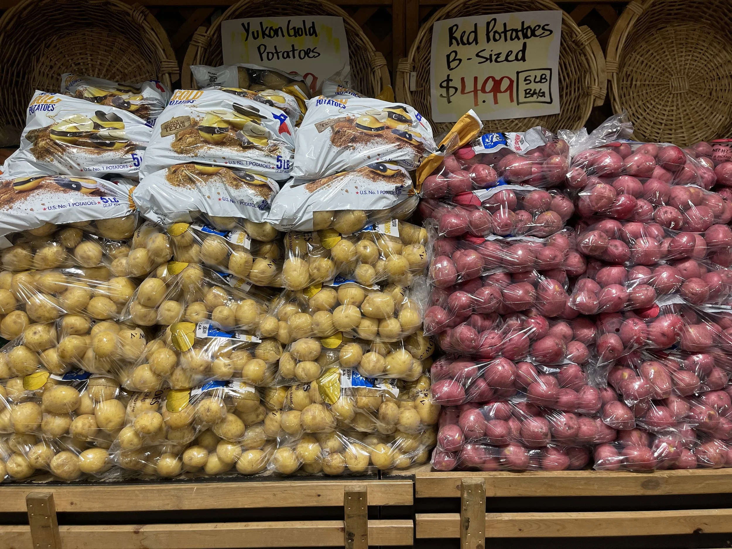 Gallery 1 — Ciolino Fruit & Vegetable Market