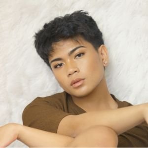chicago pop star.jpg