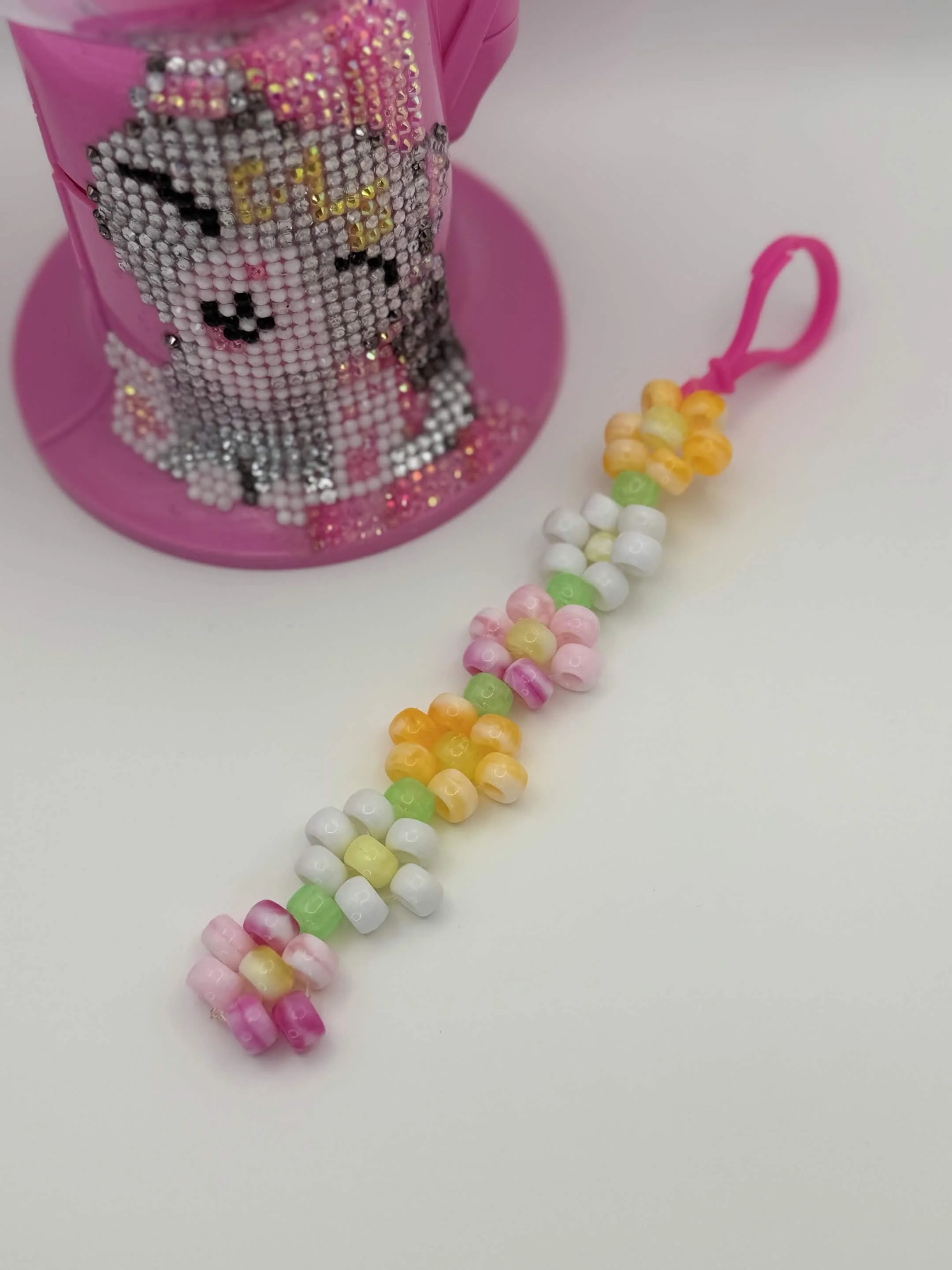 Lesbian Pride Flowers Kandi Bag Clip