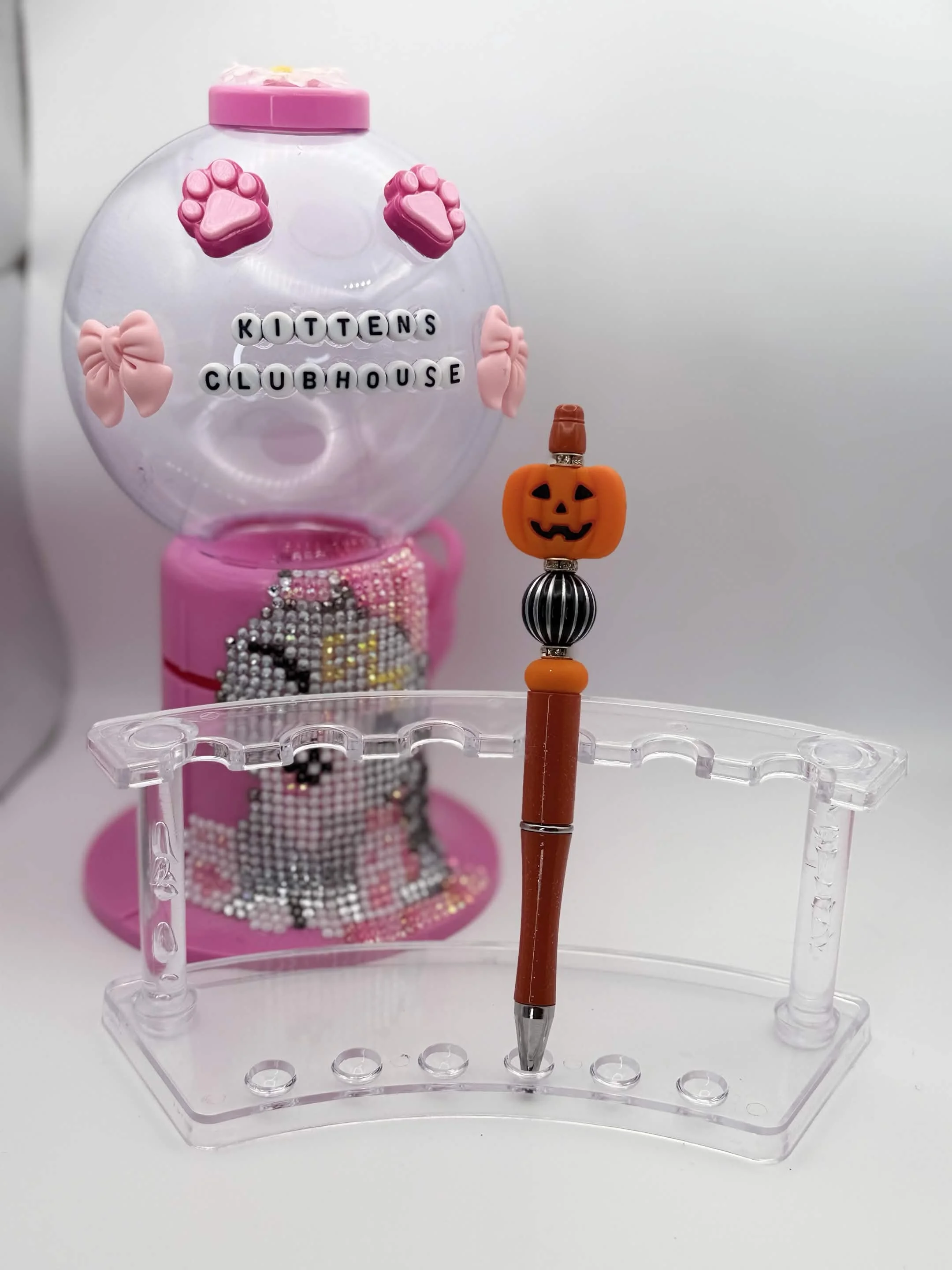Jack-O-Lantern Orange & Black Refillable Beaded Pen