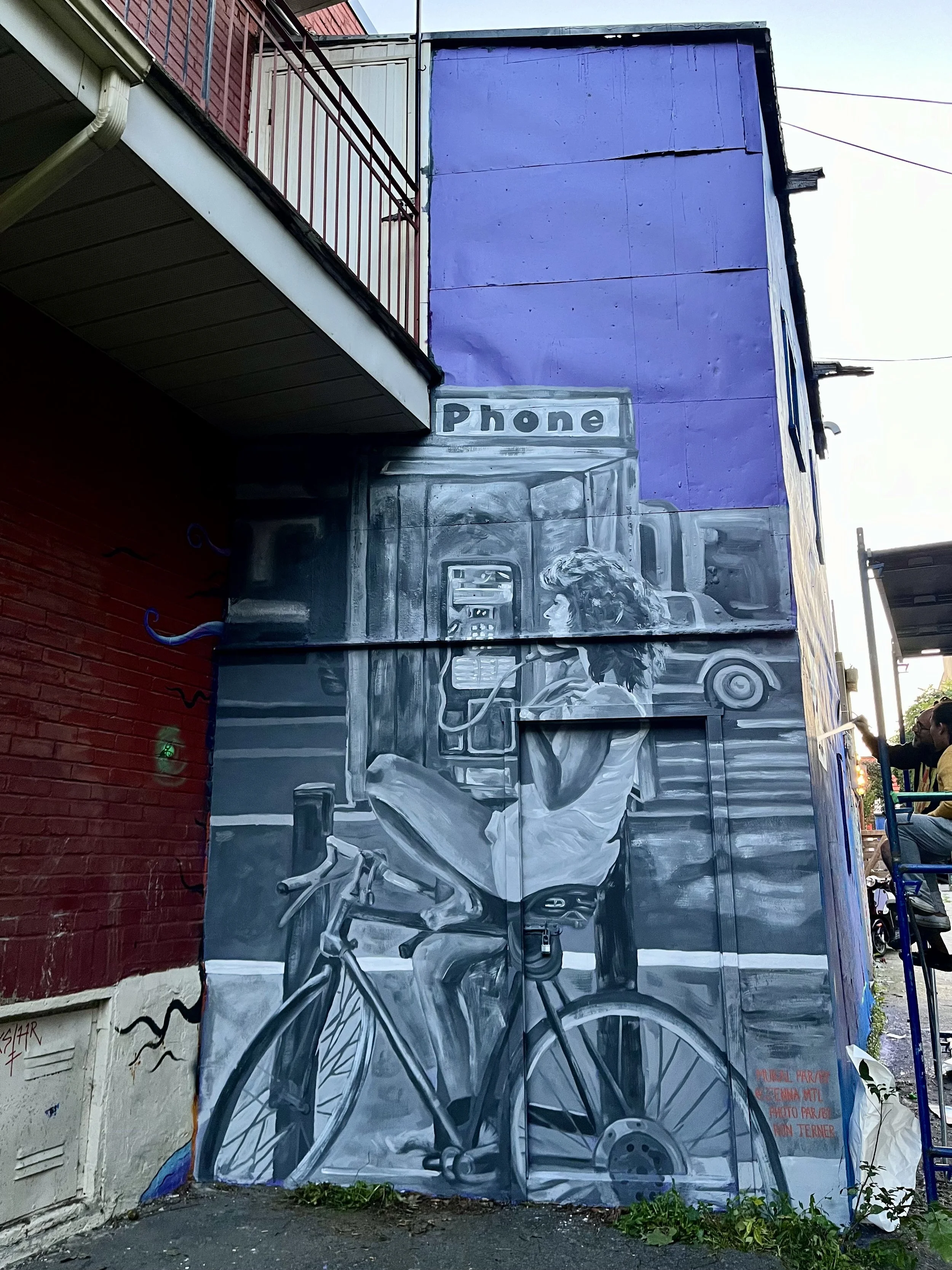 Canettes de Ruelle 2024. Reference photo taken by Ron Terner. Focal Point Gallery Founder. 