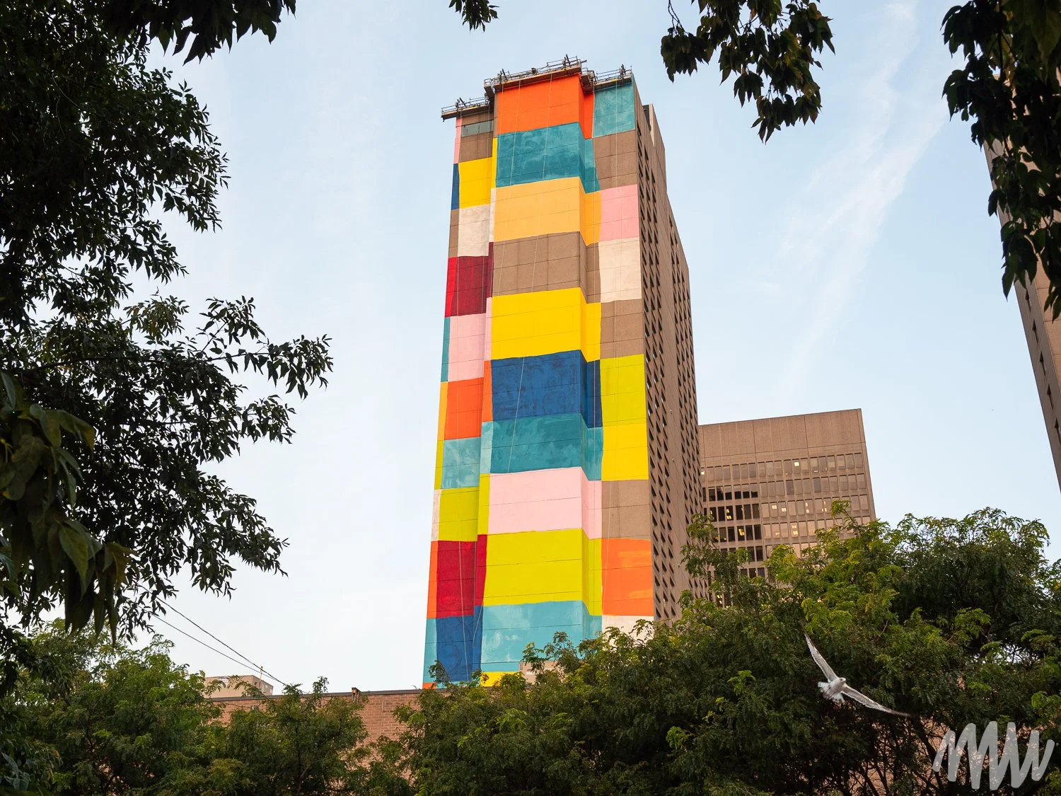 Françoise Sullivan Hommage Mural 2023
MU Organization. The tallest Mural in Montreal.

-Photos taken by Olivier Bousquet 