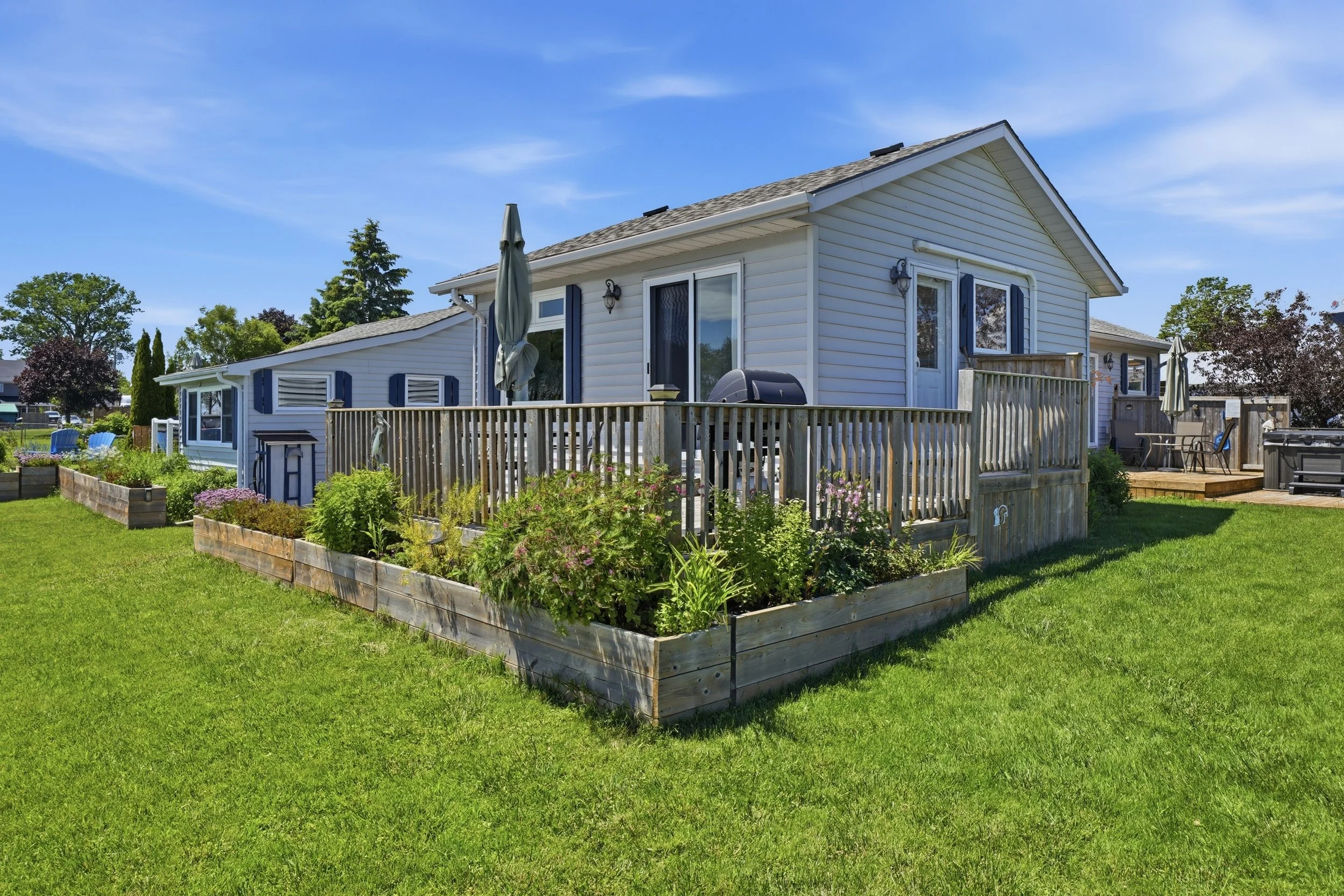 80 - 137 Main St, Wellington, ON.JPG