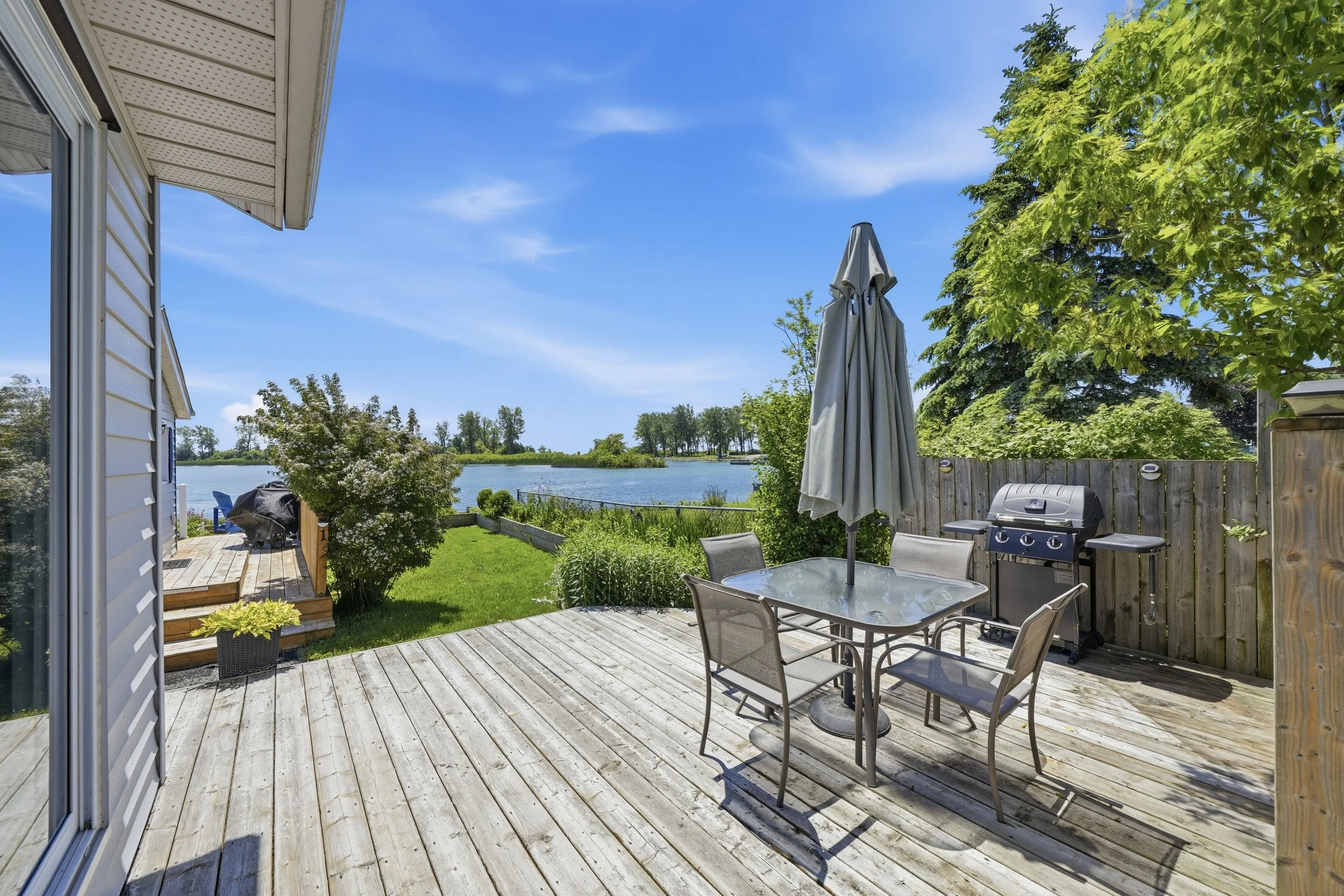 69 - 137 Main St, Wellington, ON.JPG