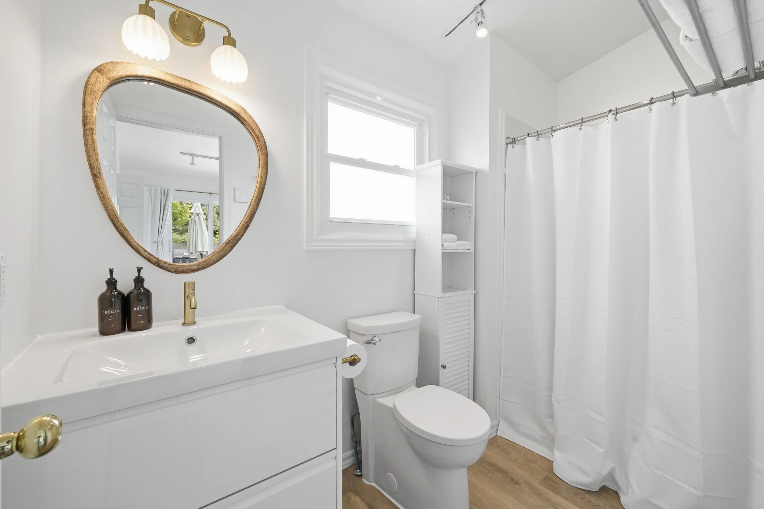 28 - 137 Main St, Wellington, ON.JPG