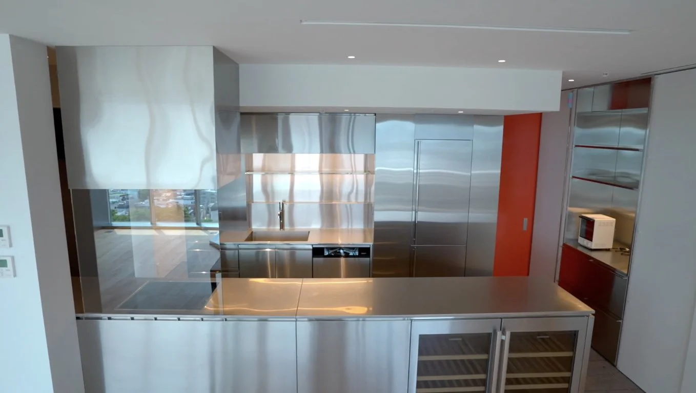 kitchen002.jpg
