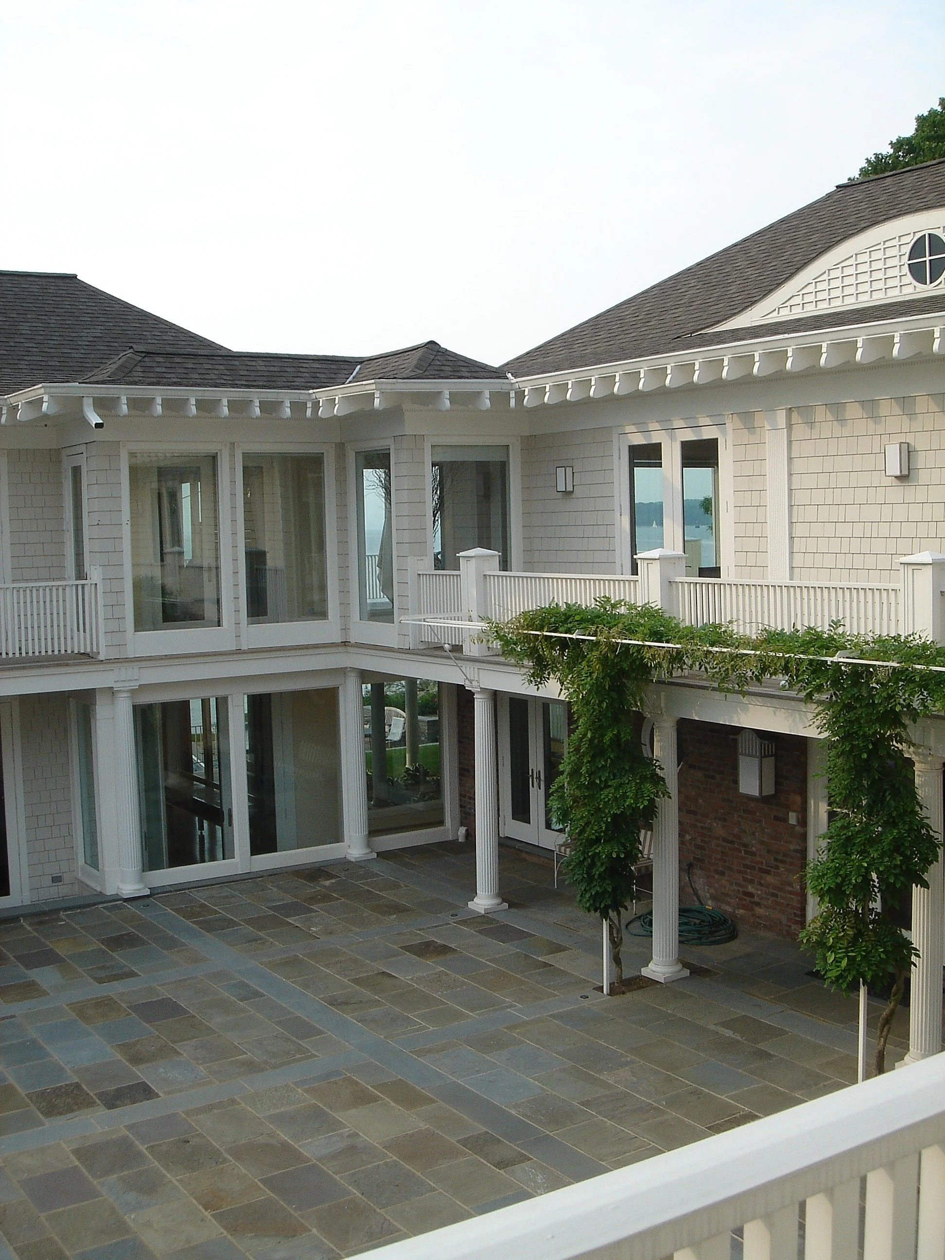 ViewOfCourtyard061.jpg