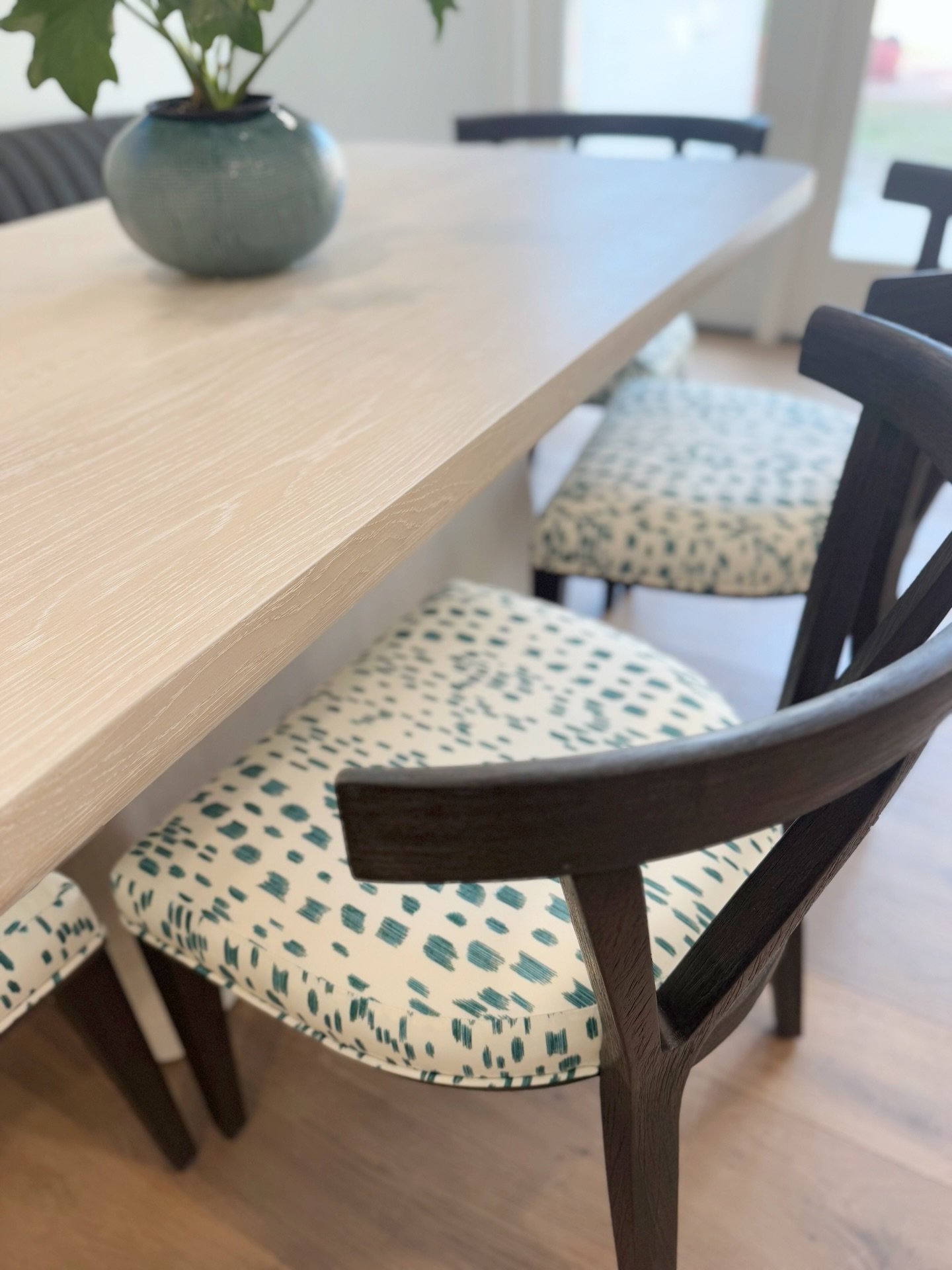 A peek into my camera roll! Evolving spaces, happy fabrics and little details that caught my eye&hellip;