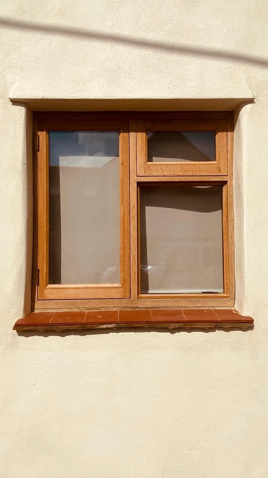 Exterior painting and decorating services