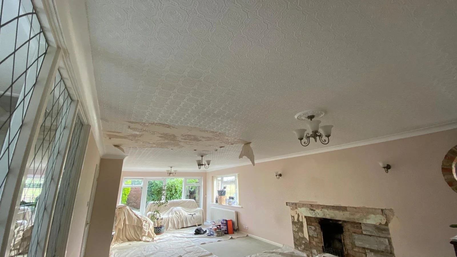 Interior painting and decorating services