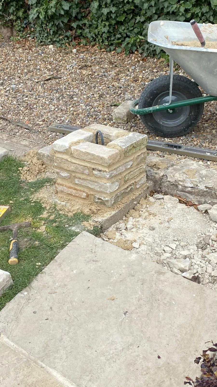 Exterior painting and decorating services