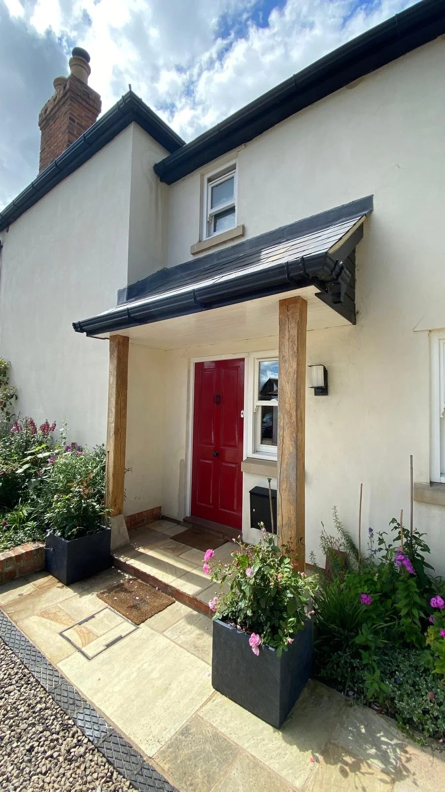 Exterior painting and decorating services