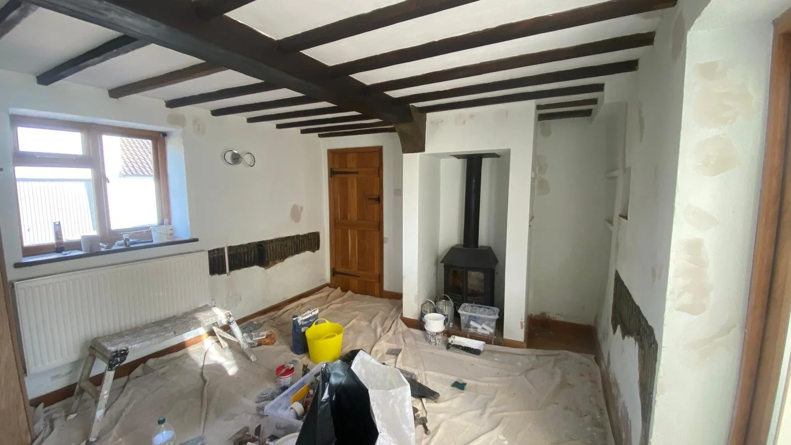 Interior painting and decorating services