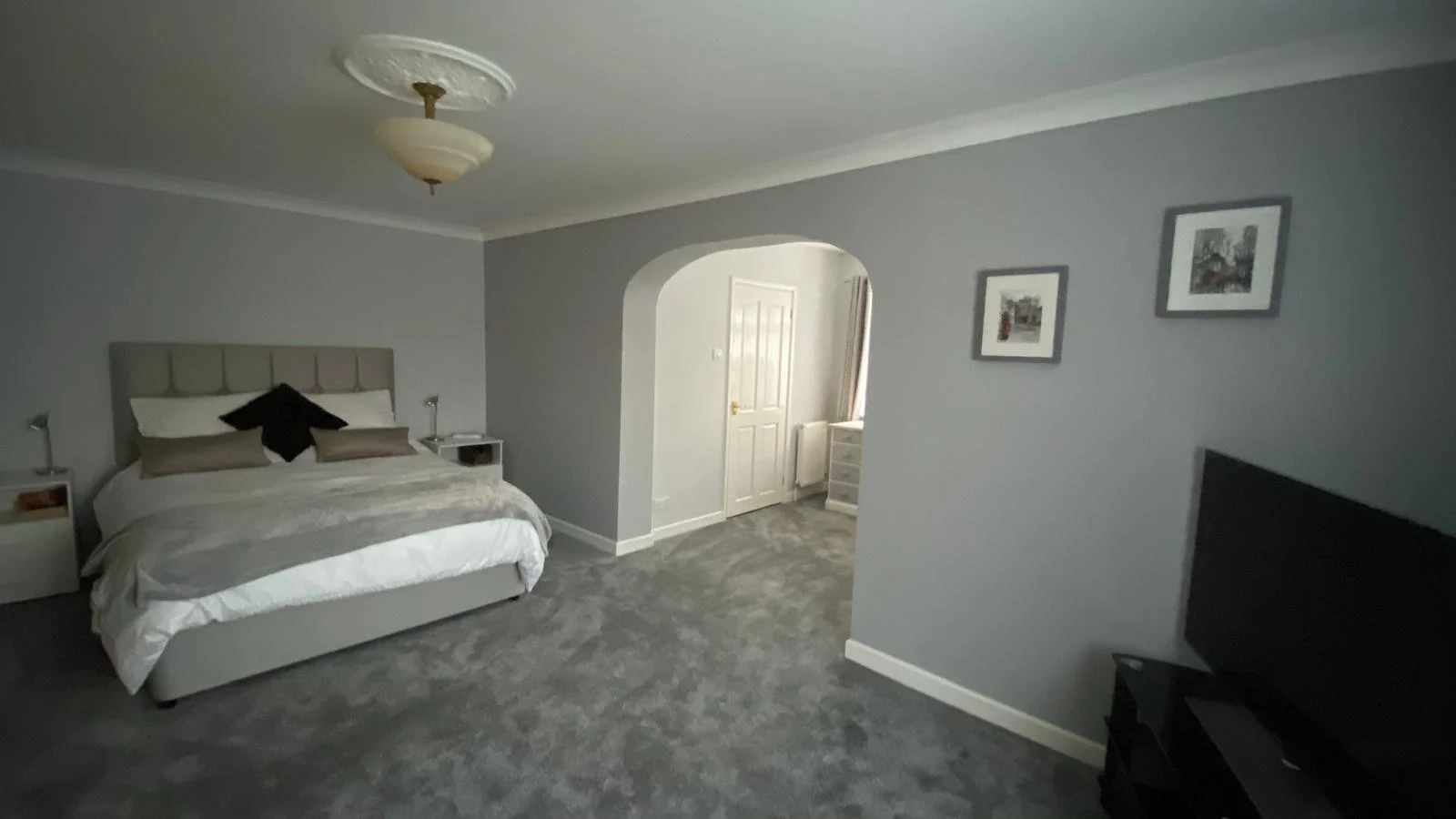 Interior painting and decorating services