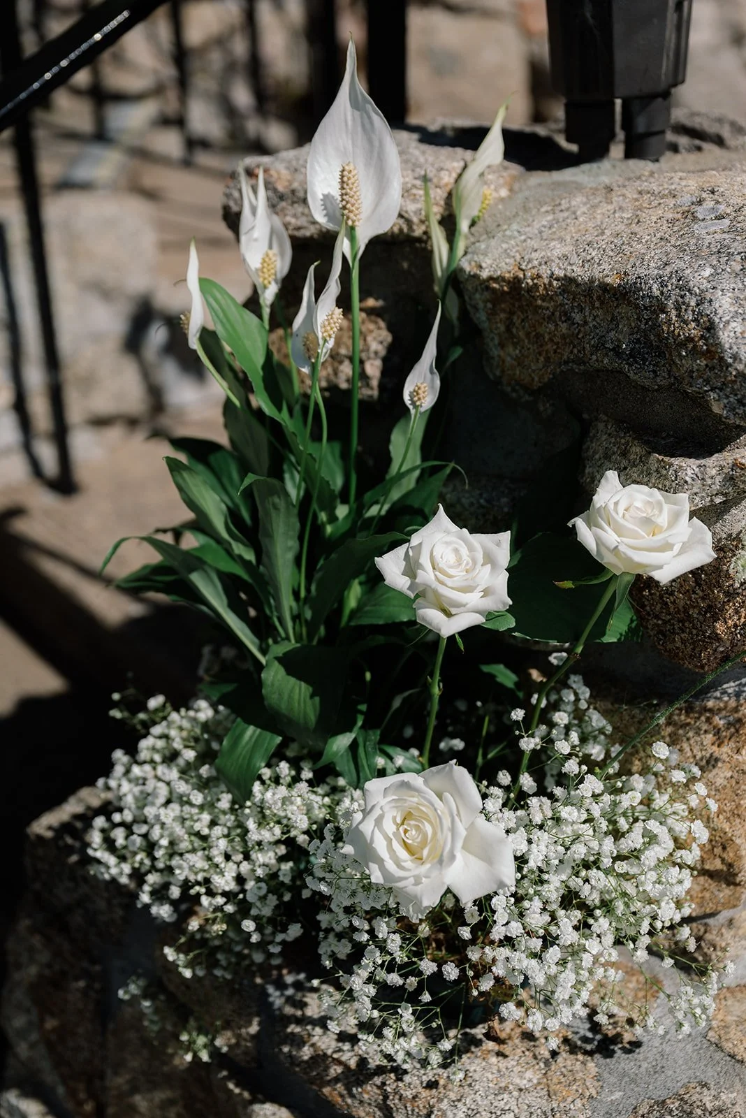 wedding roses lilies florist