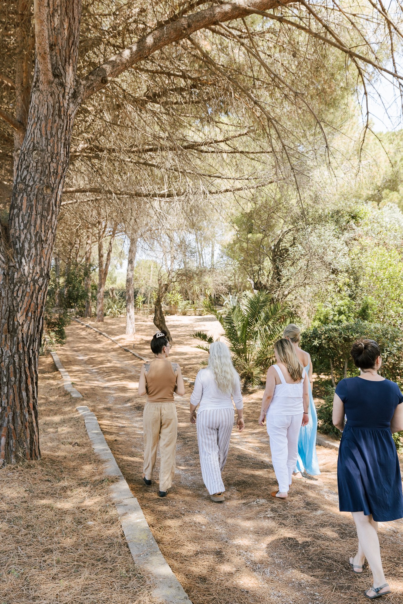 ArtistOfPossibilityRetreat_NinaMenconiPhoto_445A0206-web.jpg