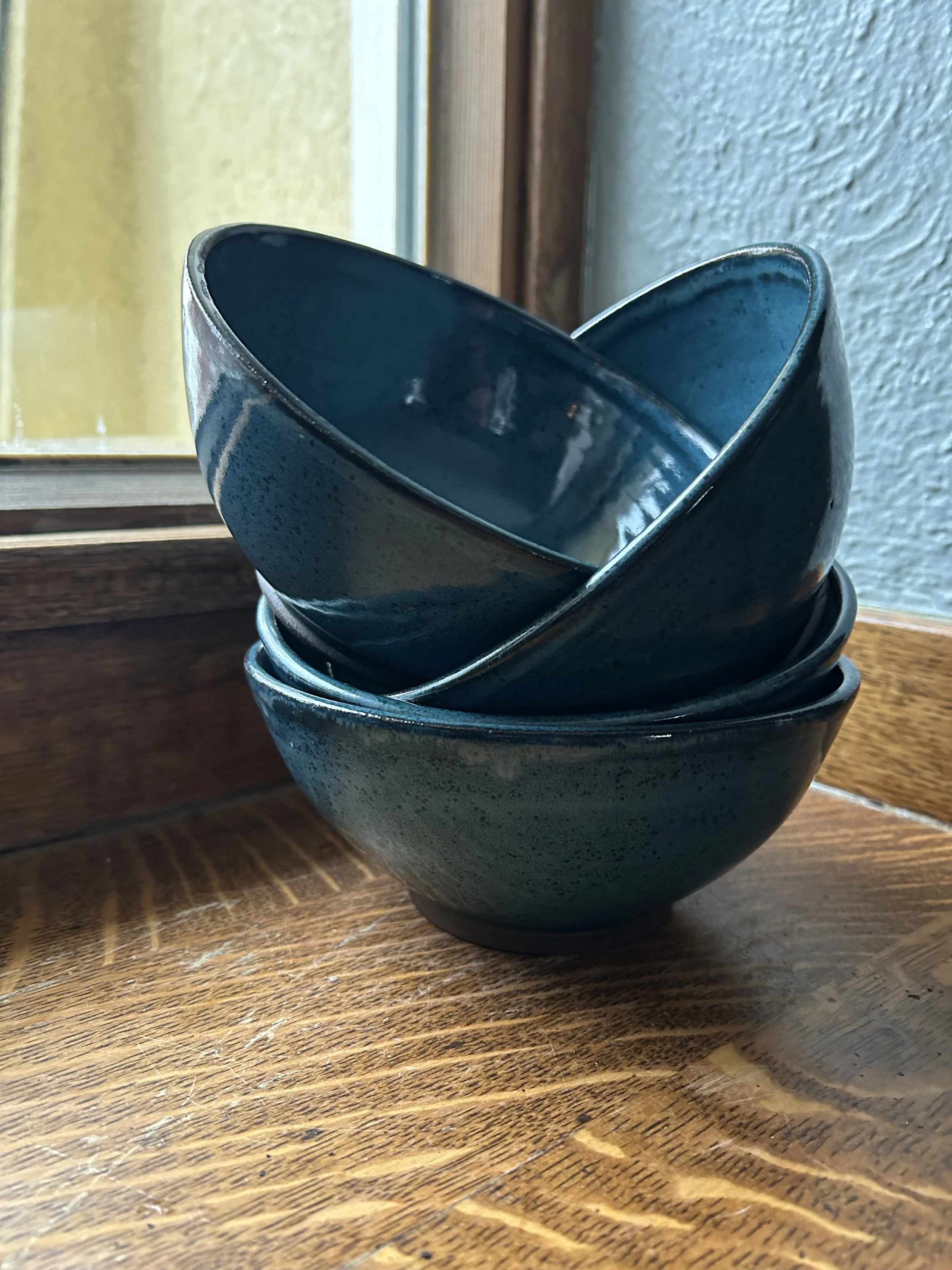 Set of 4 soup bowls