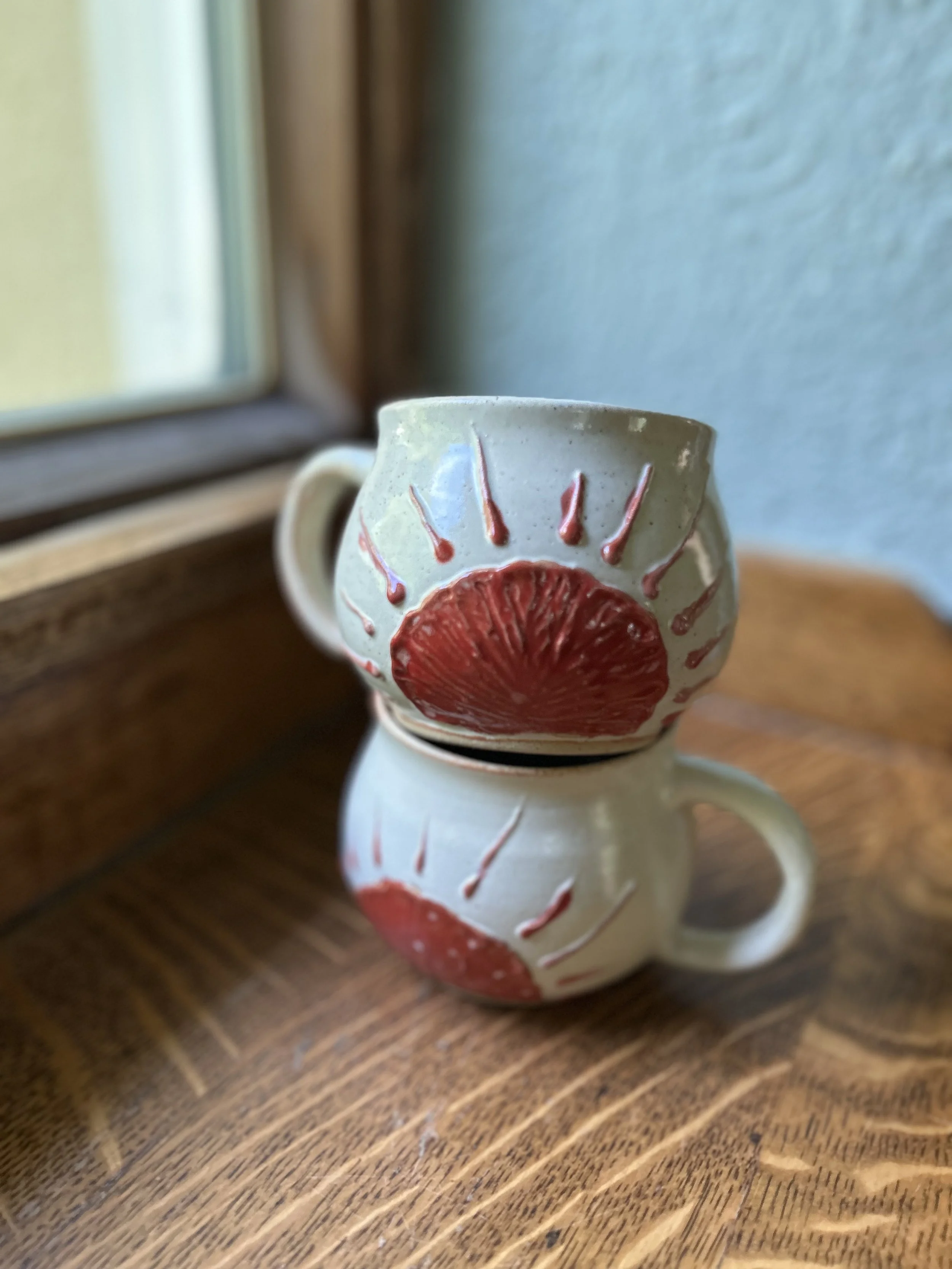 Sunrise belly mug