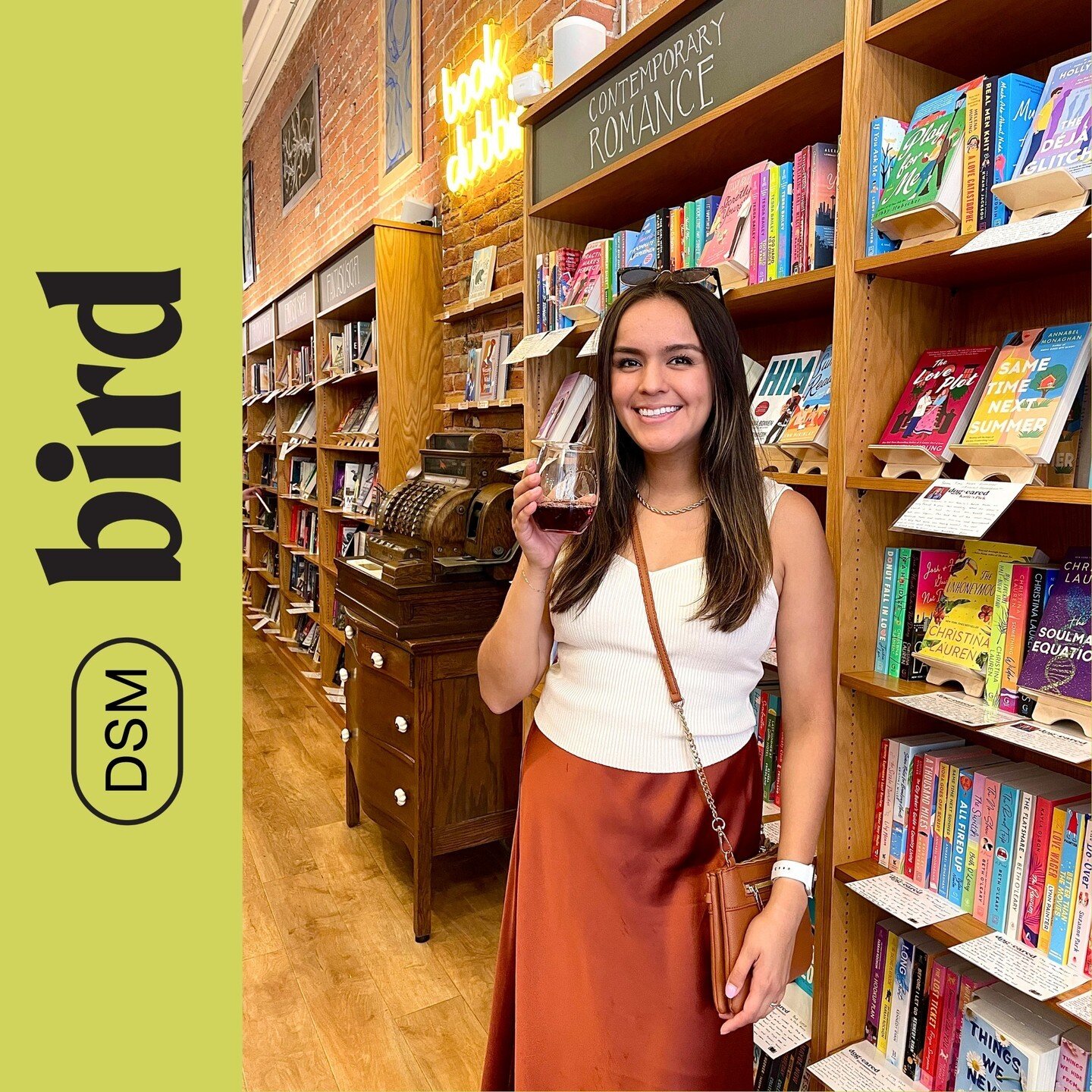 Introducing @jacquegarza, one of our BEST @dsmhummingbirds!

&quot;I'm a full time school psychologist and a part time content creator. When I'm not doing those two gigs, you can catch me reading a good book snuggled up to my two Shihtzu's and their 