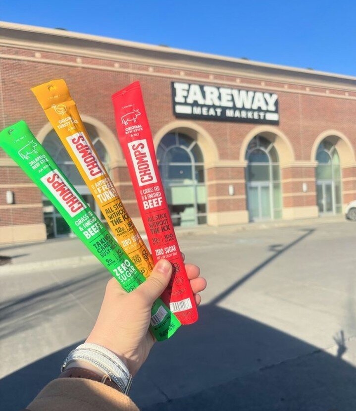 @natdoeslife is all set for snack time with @chomps meat sticks from @fareway!