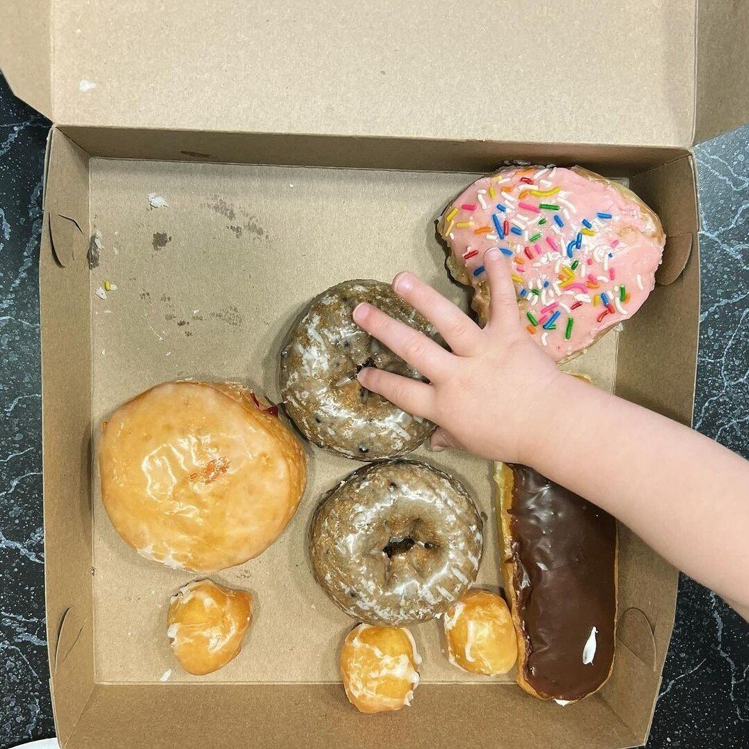@rachelpankowski celebrated #nationaldonutday with a visit to King Donuts! ✨🍩