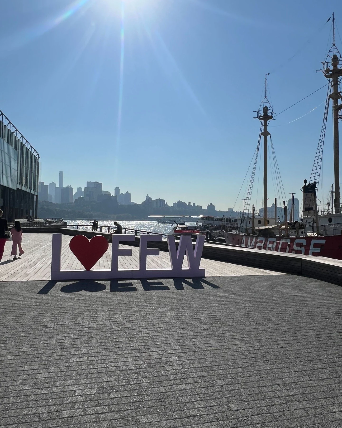 What an inspiring weekend in NYC! ✨ We had an incredible time at @femalefounderworld connecting with so many trailblazing founders and brands shaping what&rsquo;s next. 💡

We especially loved running into our amazing customers like @sobercurious_af 