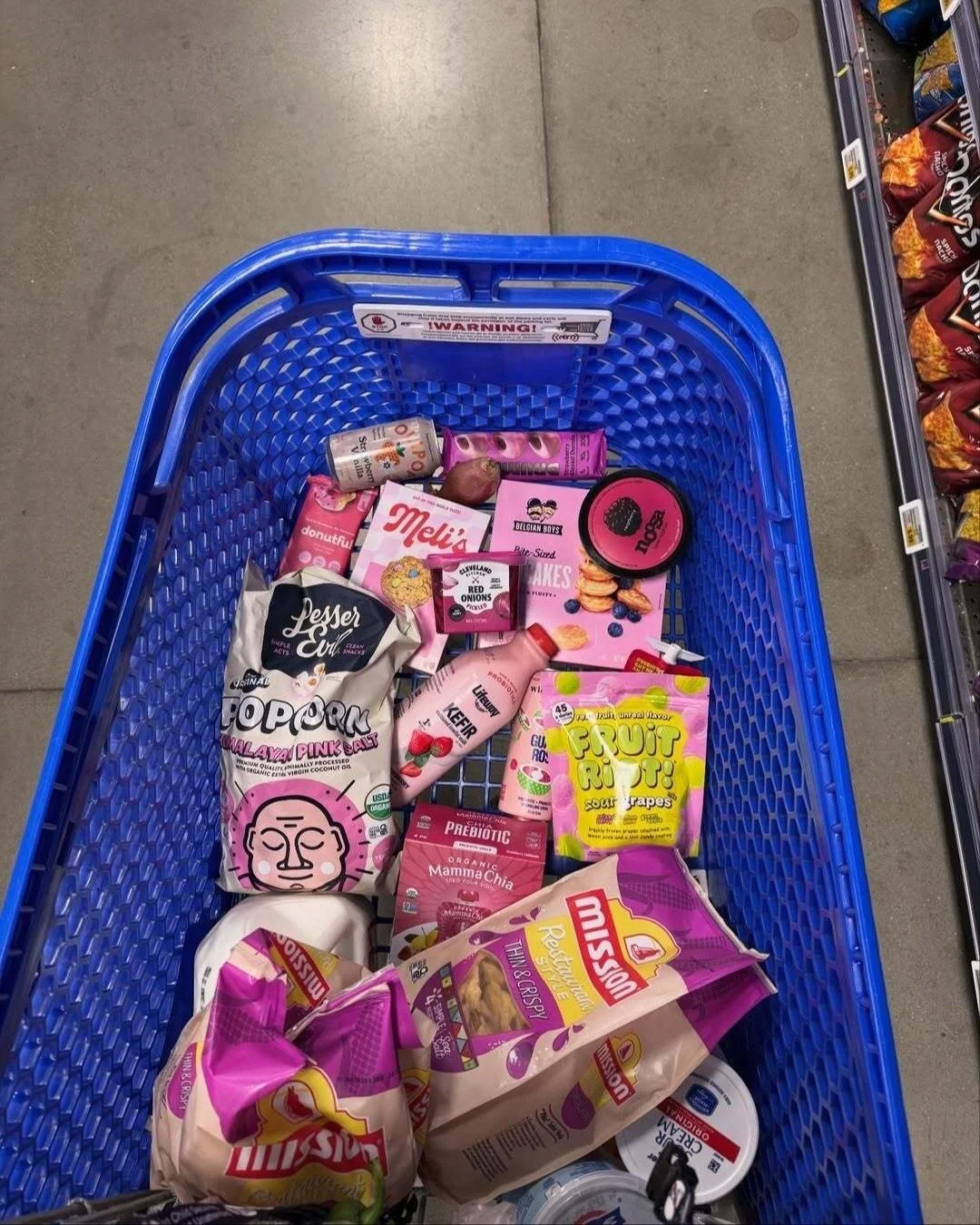 🛒 The carts were colorful, the creativity was unmatched, and the challenge was a hit! Our One-Color Cart Challenge officially wrapped, and we loved seeing our community turn everyday shopping into bold, monochrome storytelling. 🌈

🏆 Congratulation