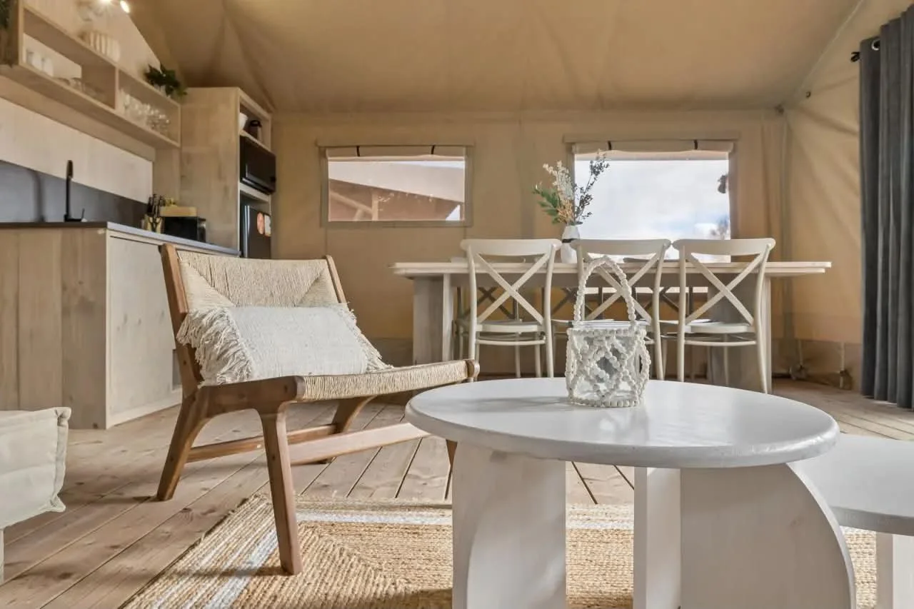ingenia_inverloch_family_safari_coffeetable.jpeg
